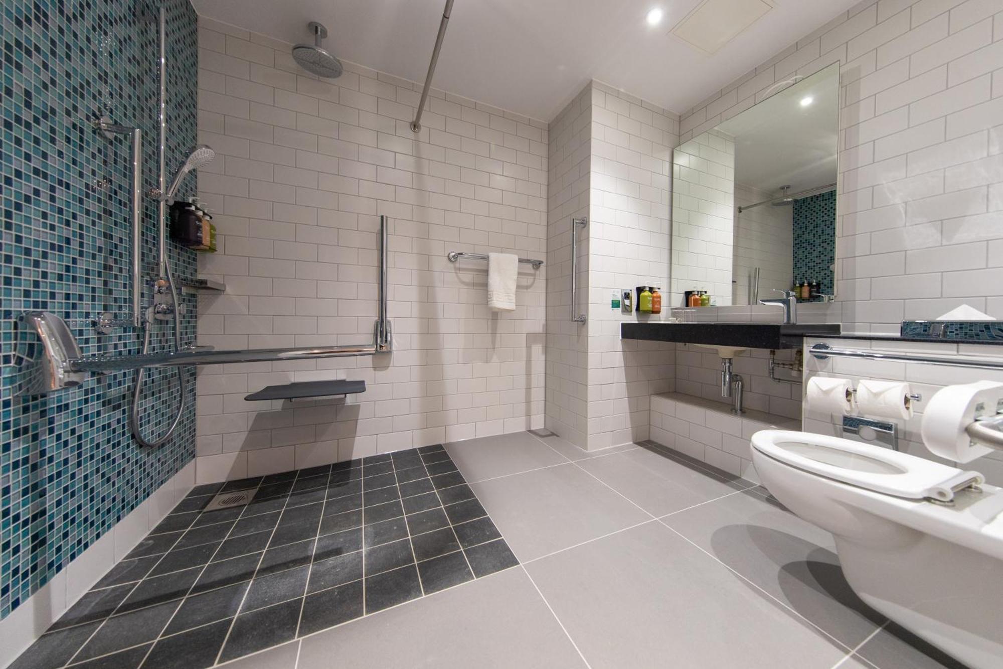 Standard King Room - Accessible