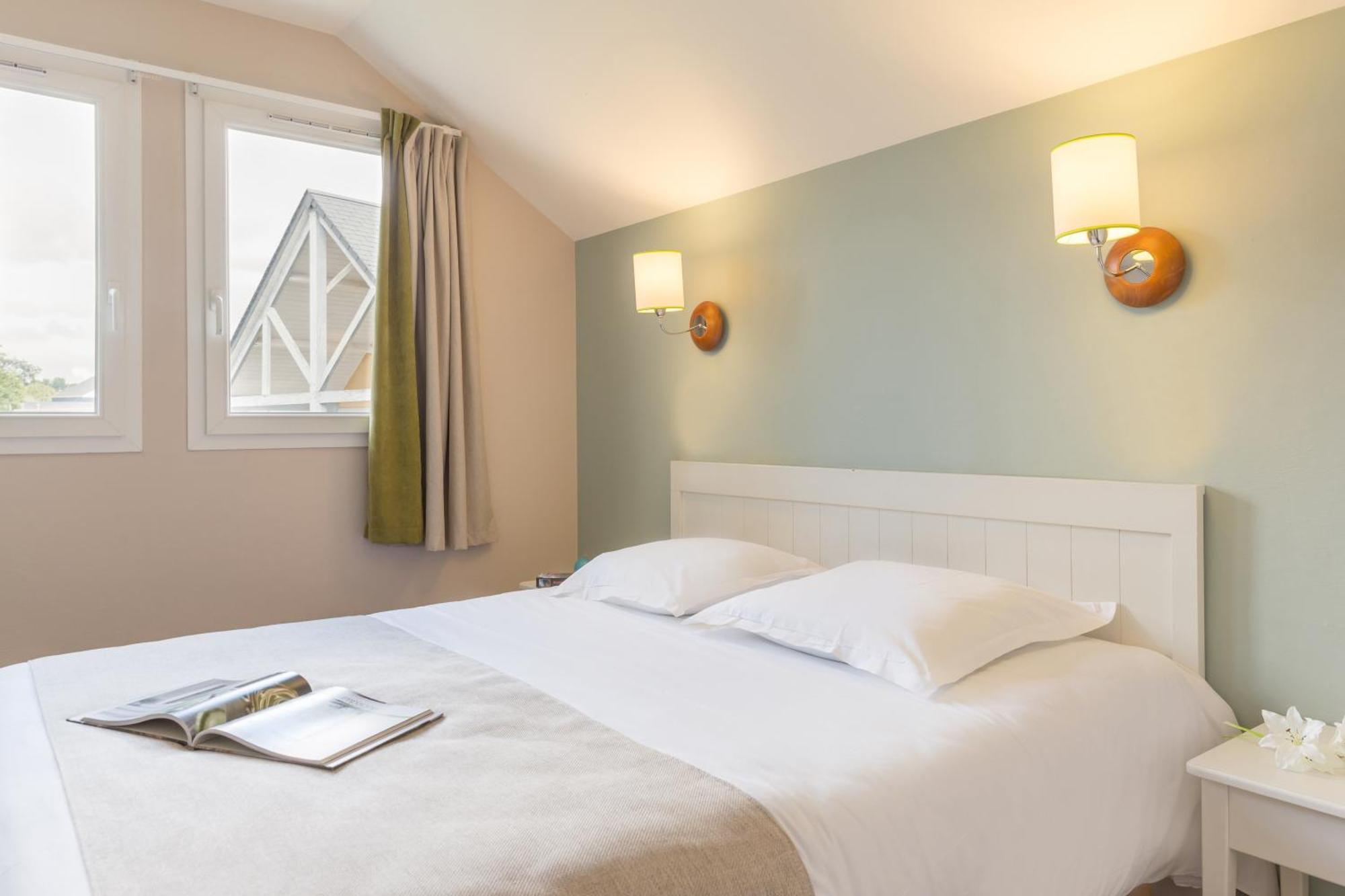 One-Bedroom Duplex Apartment Sleeping Alcove Balcony Quartier du Hameau