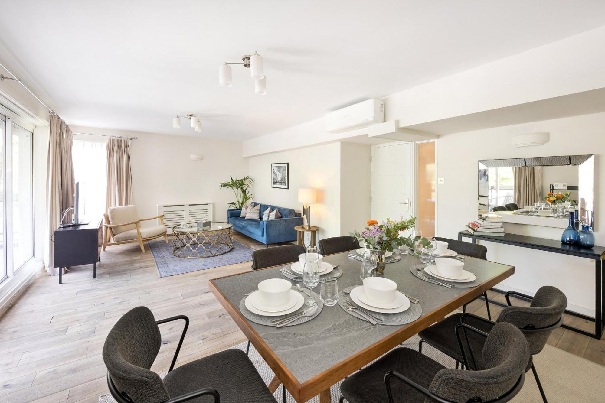 The Kensington Gardens Apartment