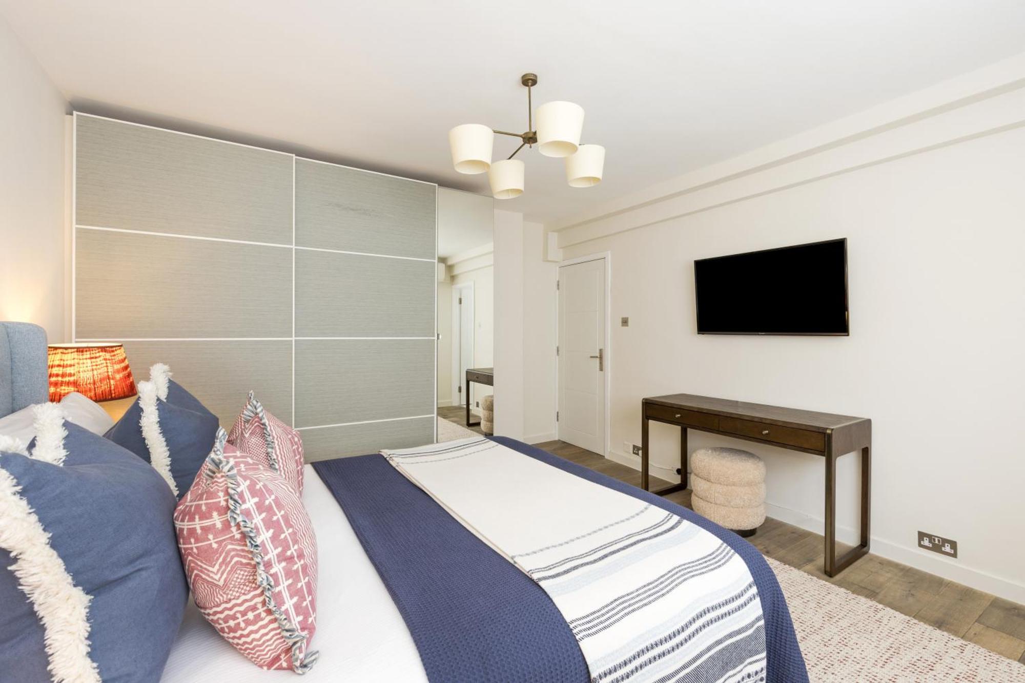 The Kensington Gardens Apartment