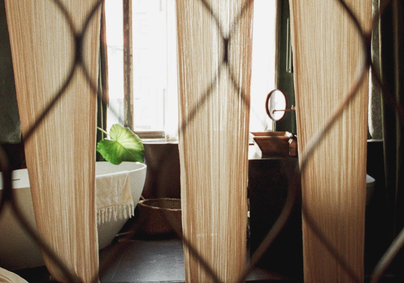 Intimate room