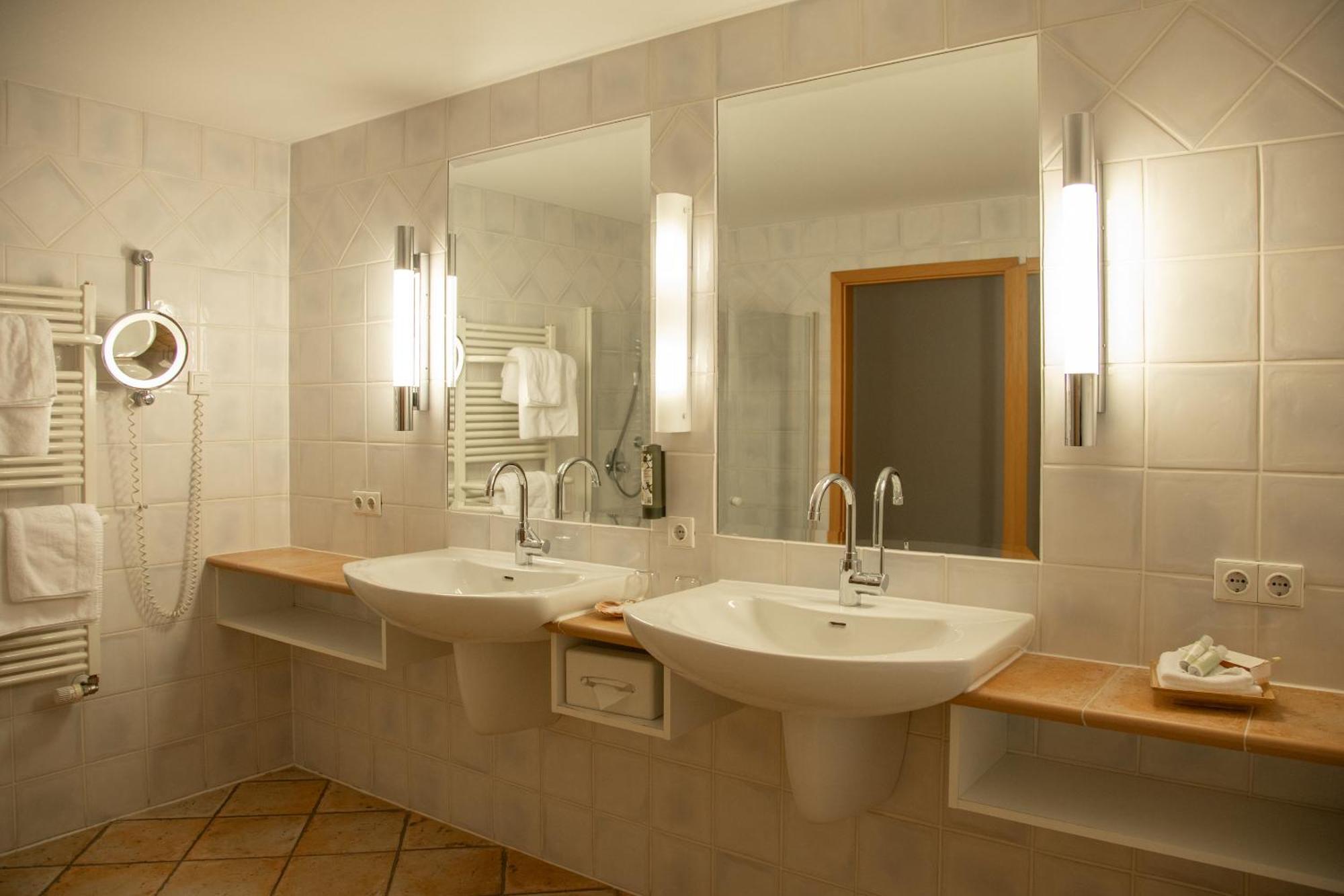 Junior Suite Haupthaus Teichblick