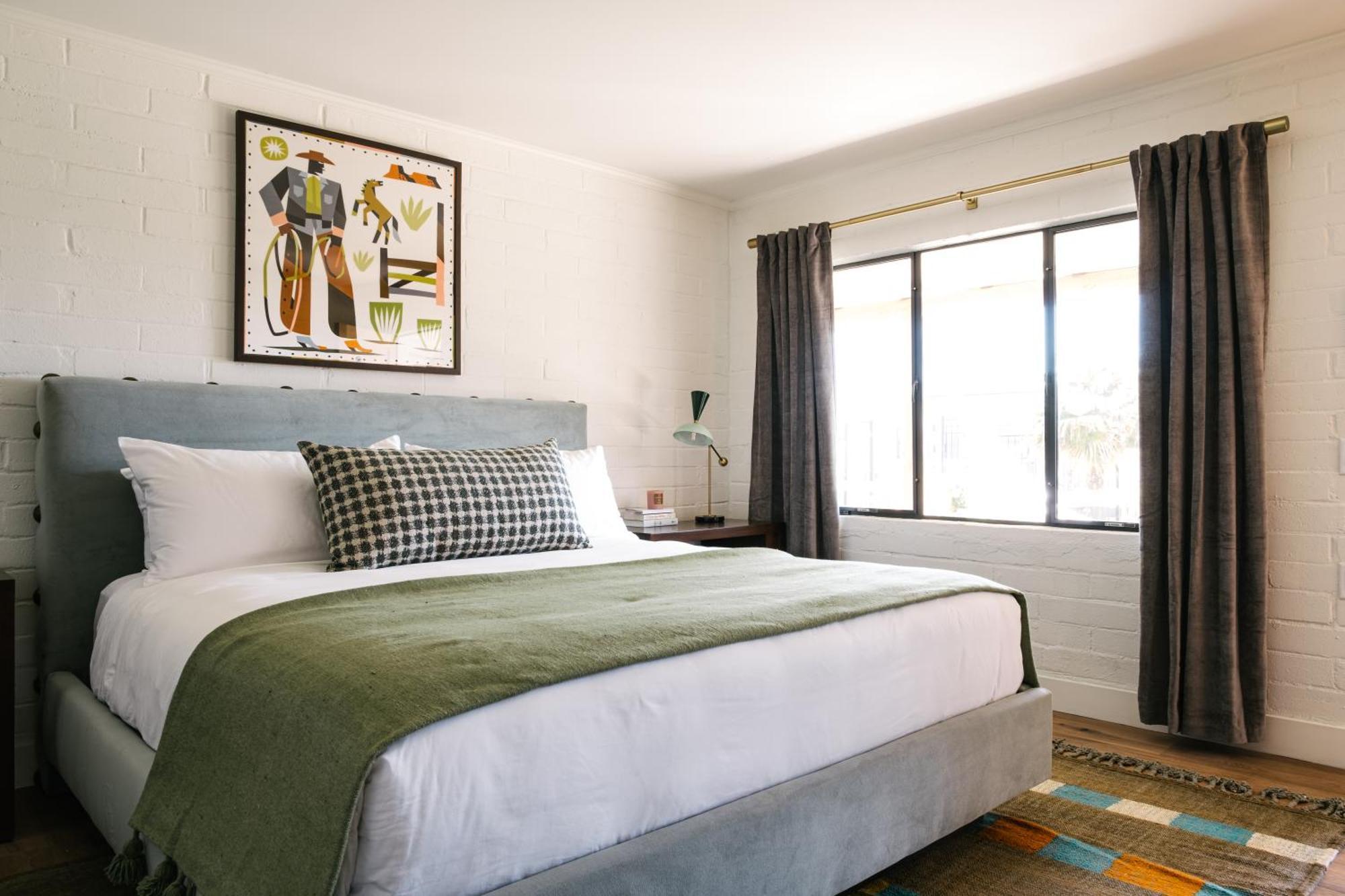 Standard King Room
