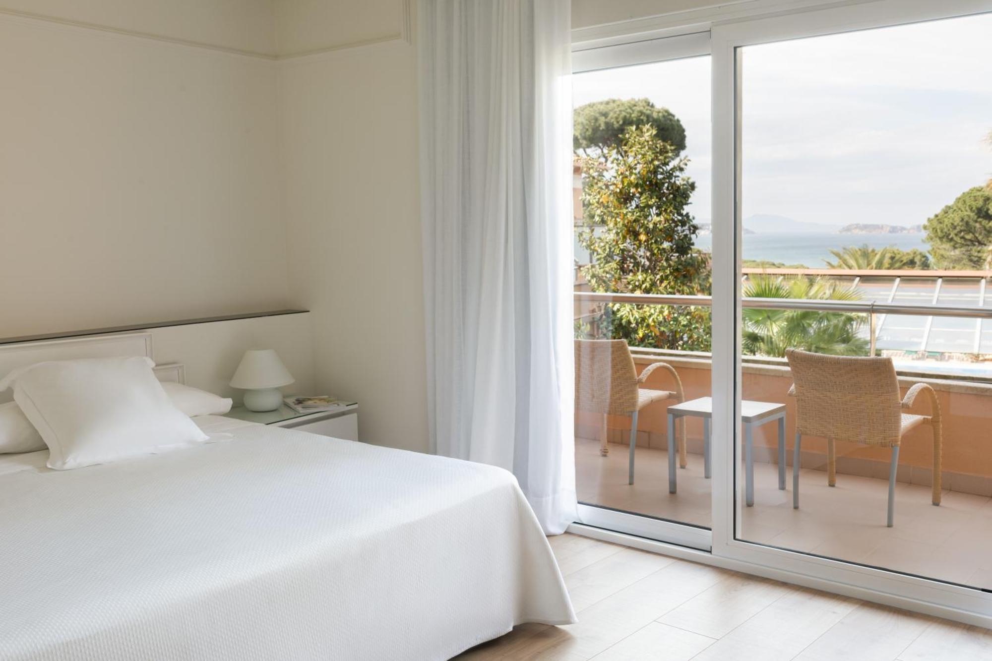 Double Room Balcony Sea View