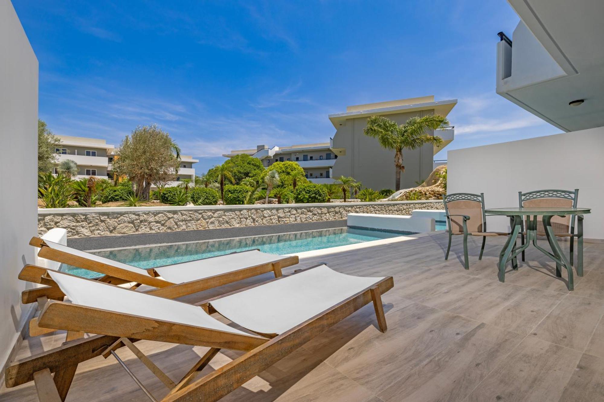 Superior Comfort 2 Bedrooms with Private Pool