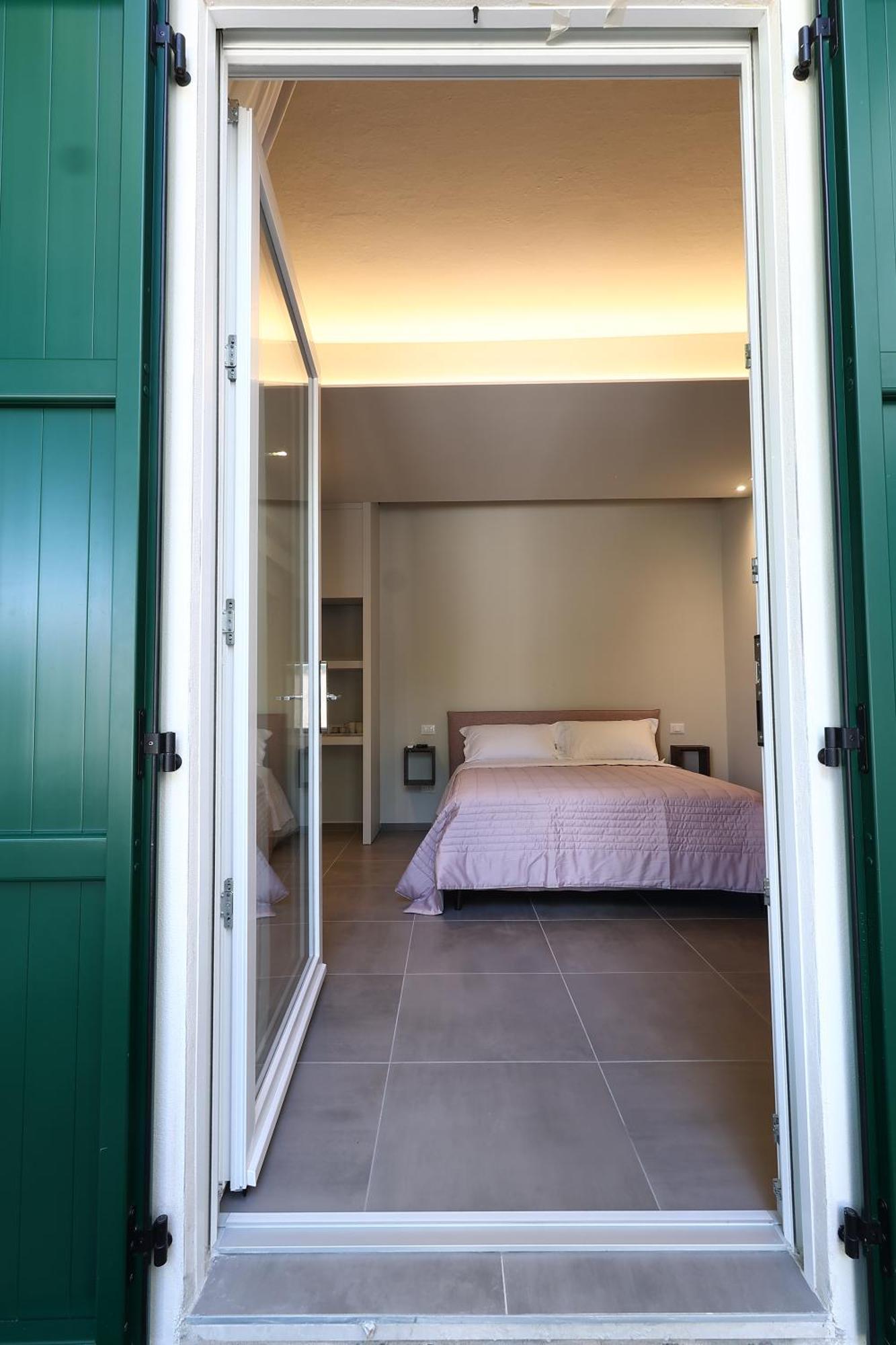 Double Room Private Bathroom