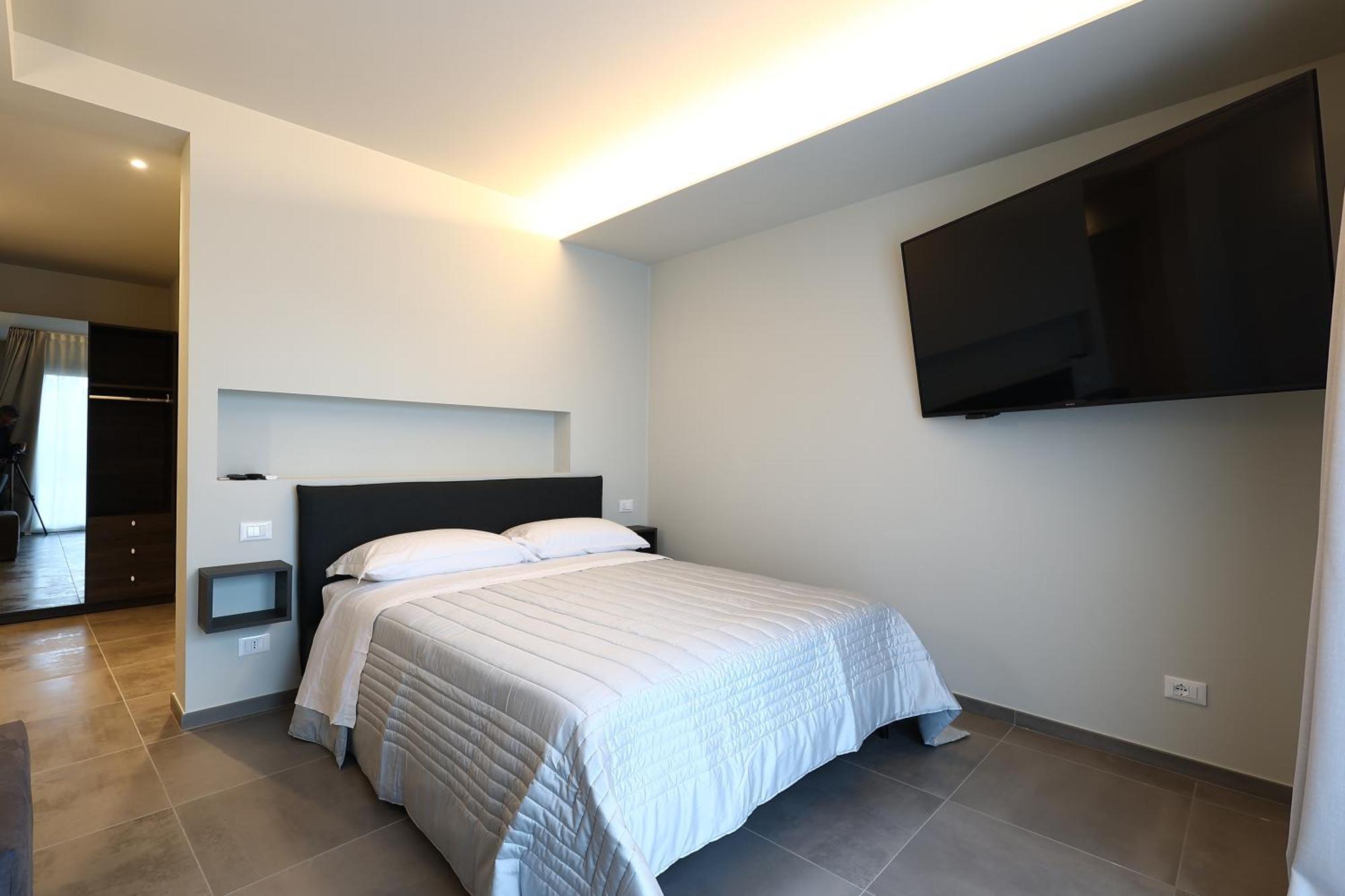 Deluxe Double Room Extra Bed