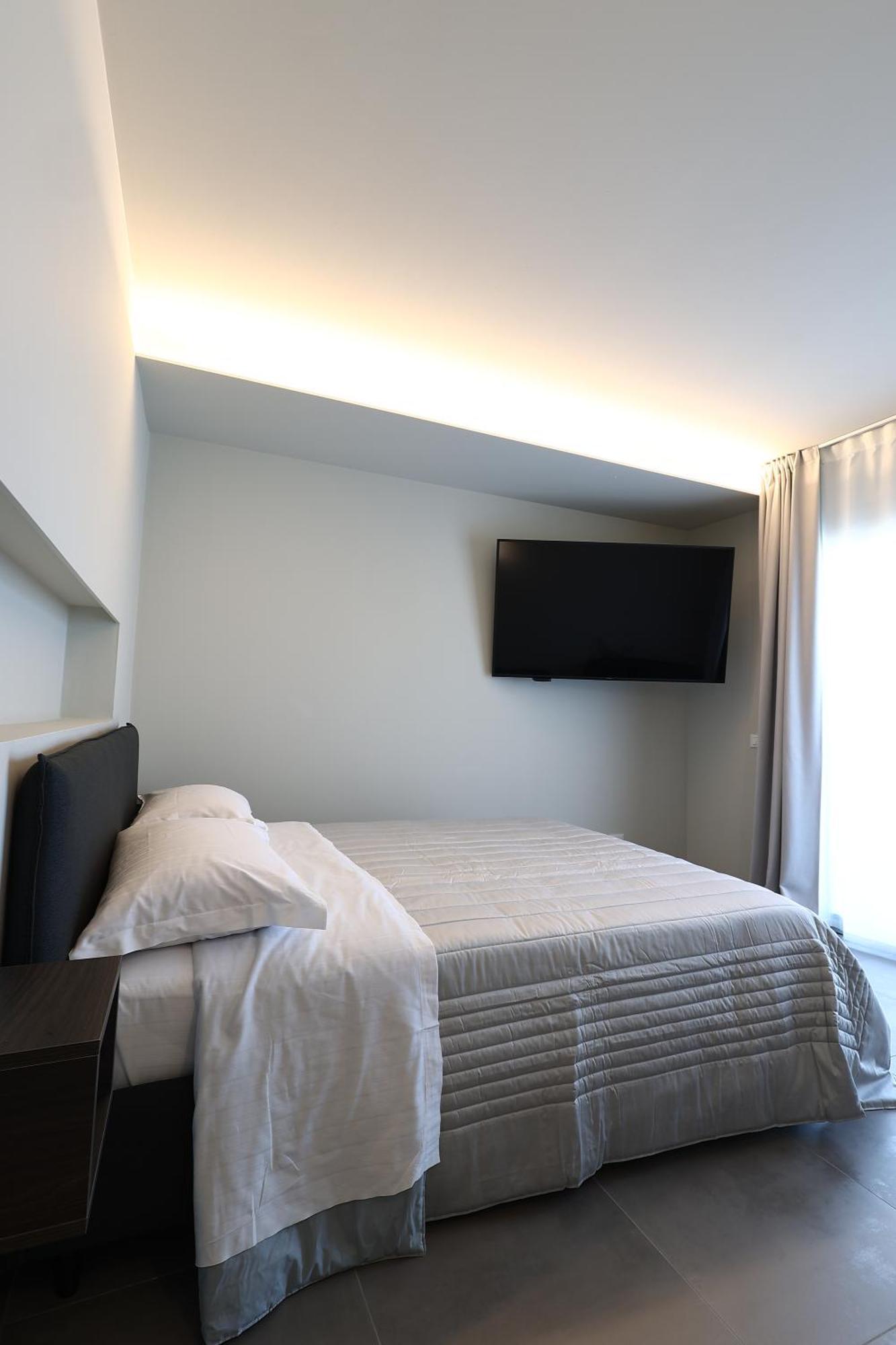 Deluxe Double Room Extra Bed