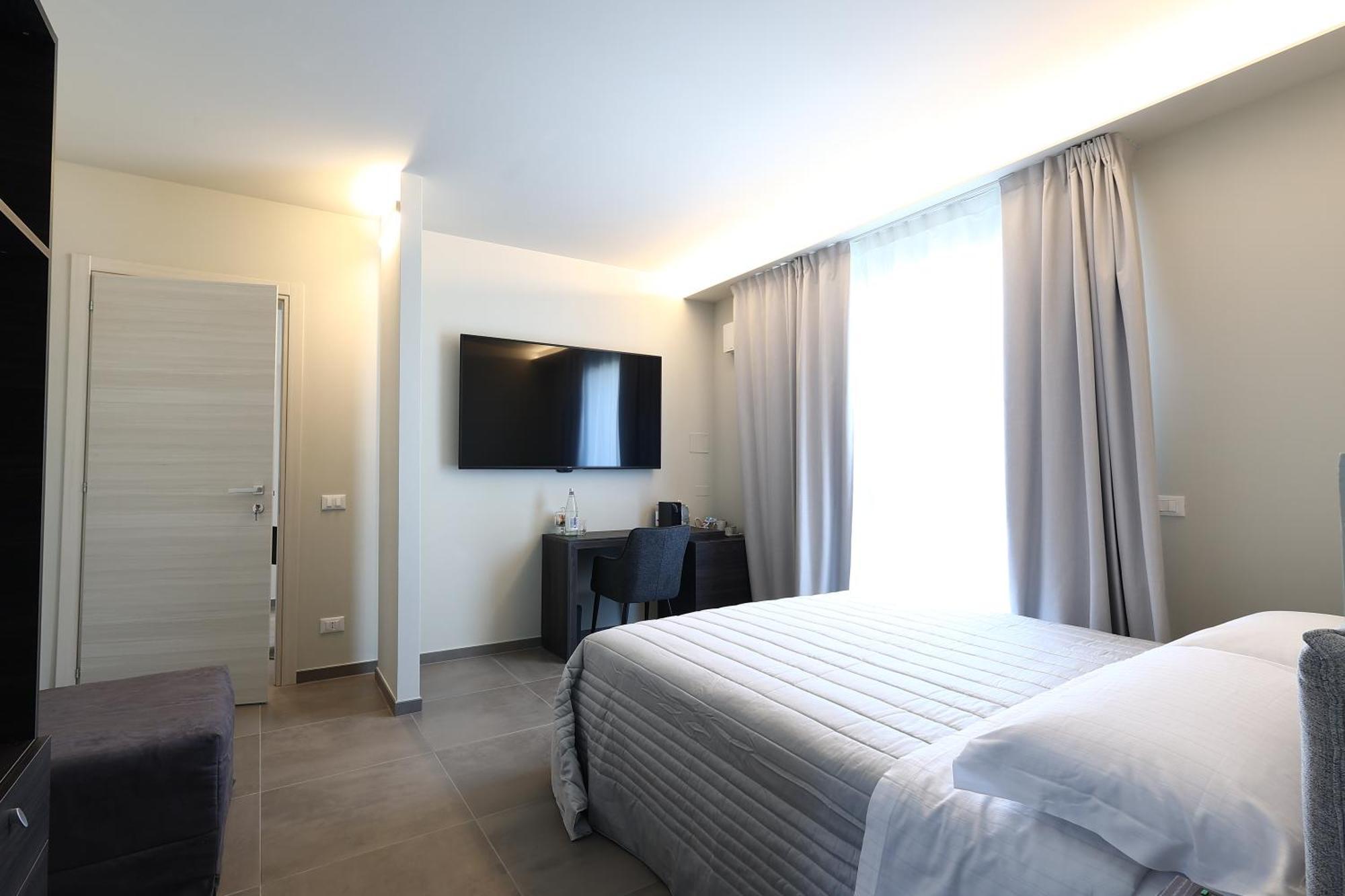 Deluxe Double Room Extra Bed