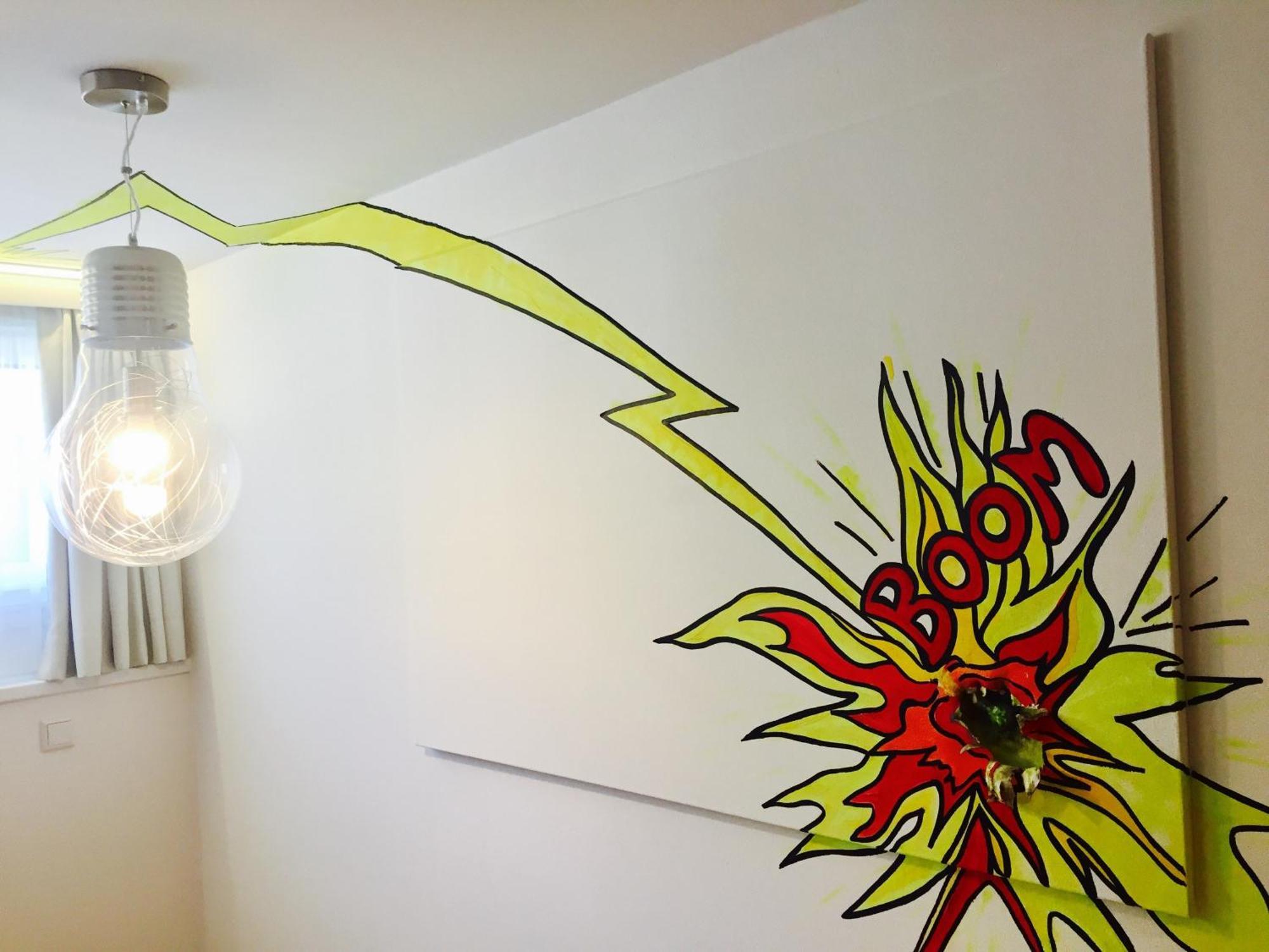 Art Single Room