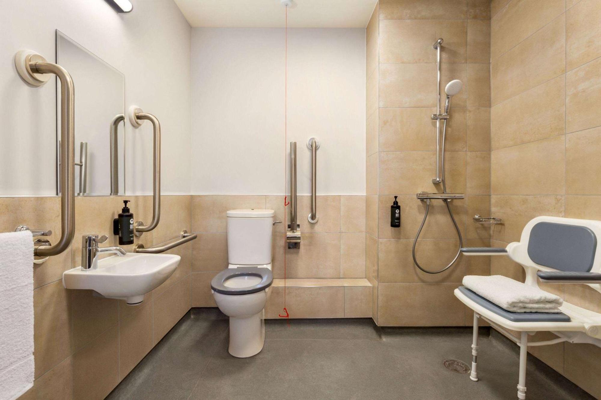 Twin Room Mobility Accessible