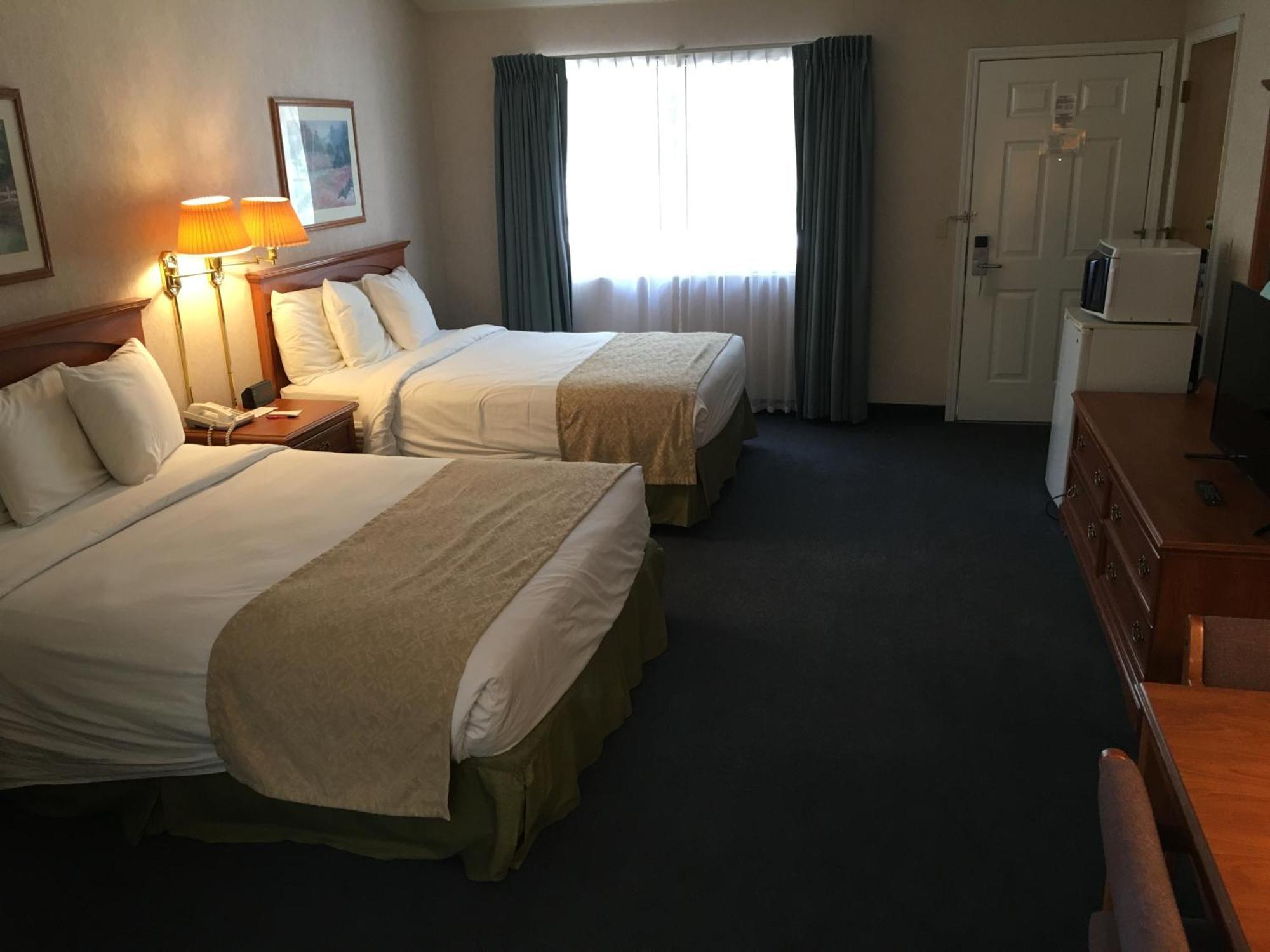 Queen Room Two Queen Beds