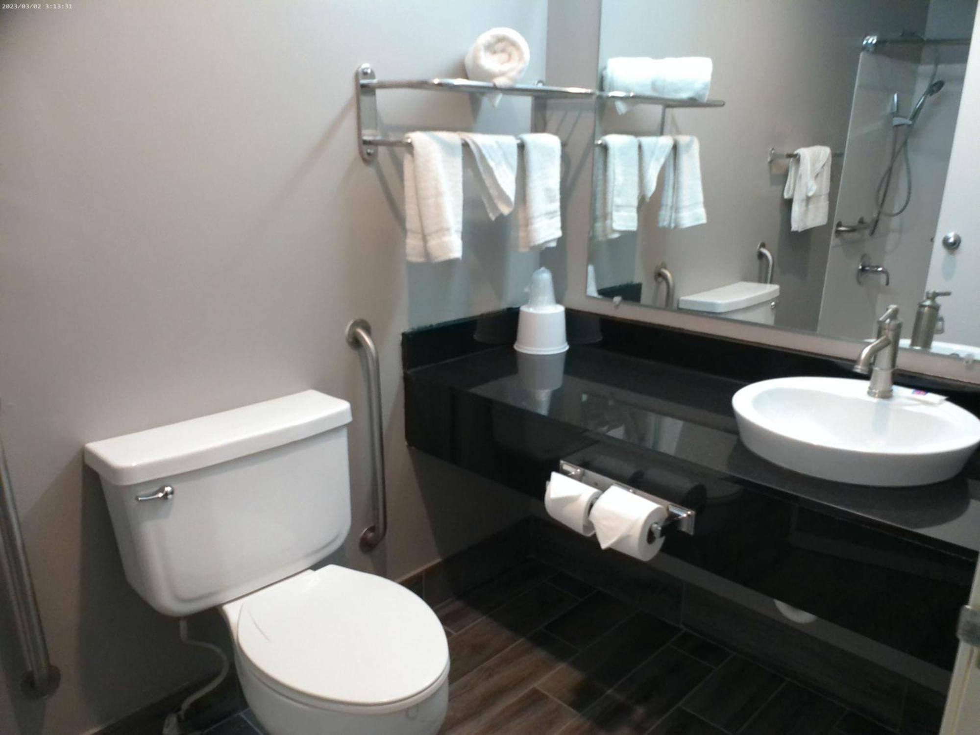 Queen Room with Two Queen Beds - Disability Access - Non-Smoking