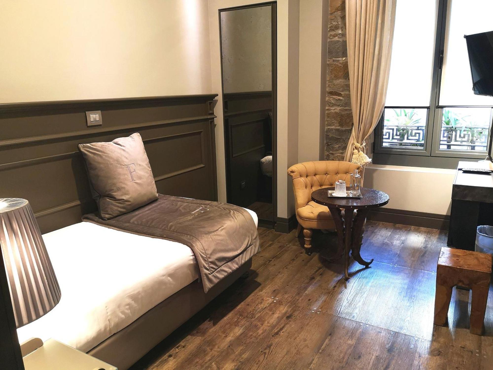 Single Room