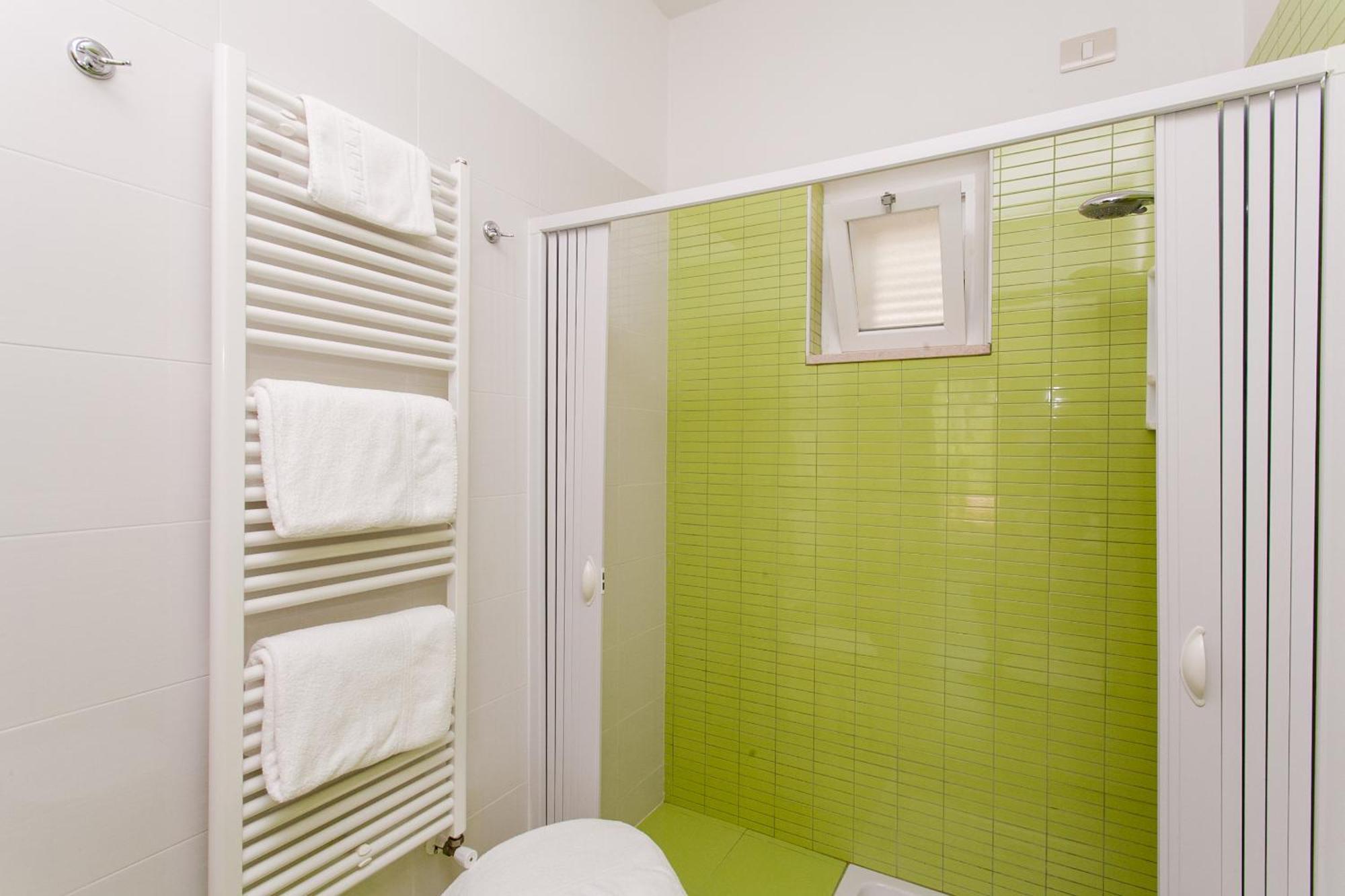 One-Bedroom Apartment Annex