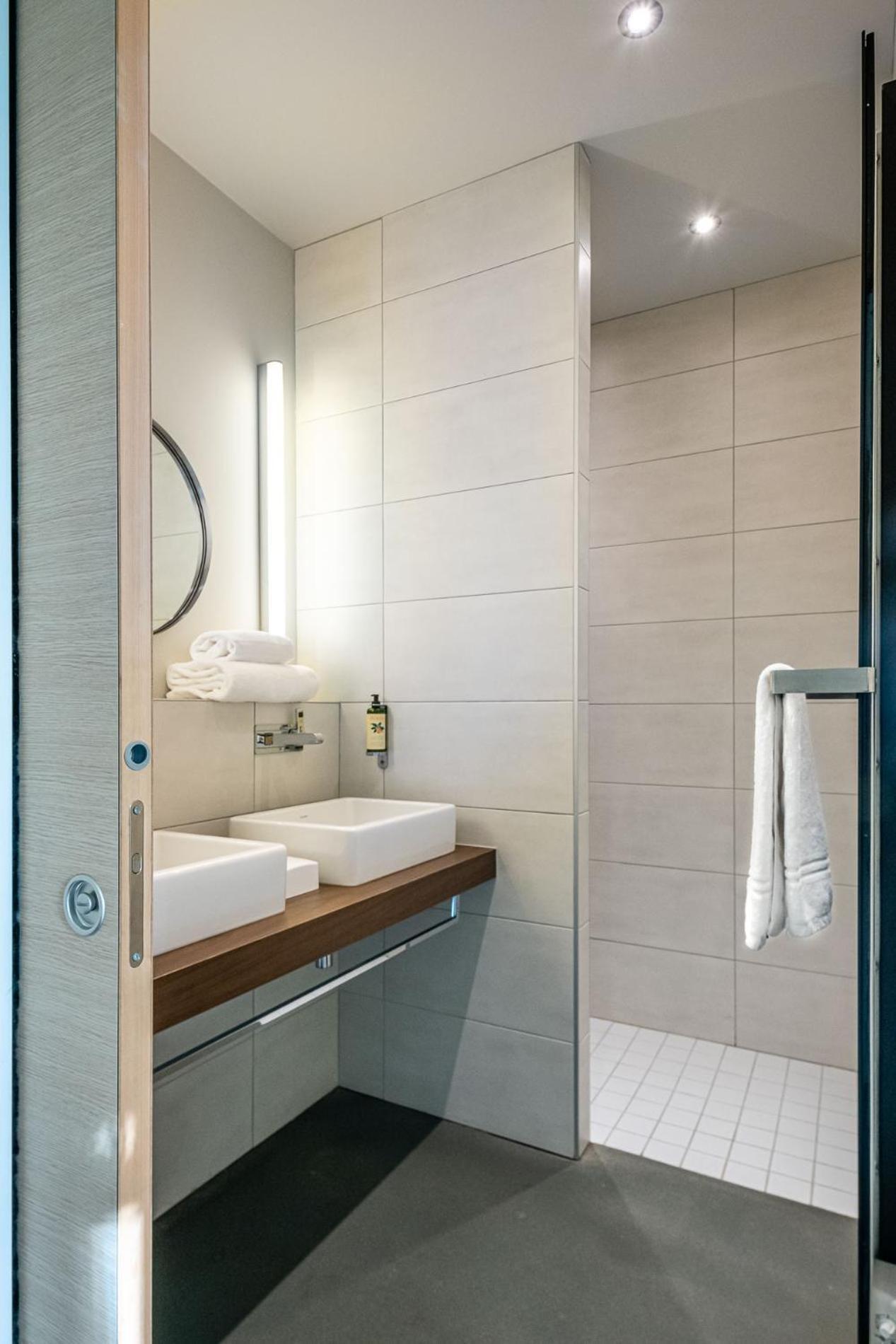 One-Bedroom Suite,1588184847:JPEG