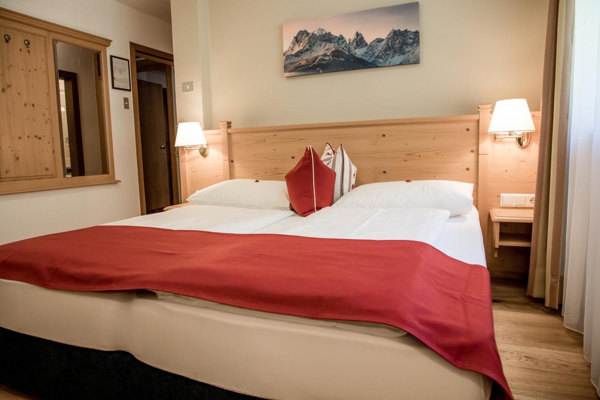 Double Room north side without balcony without mountain view