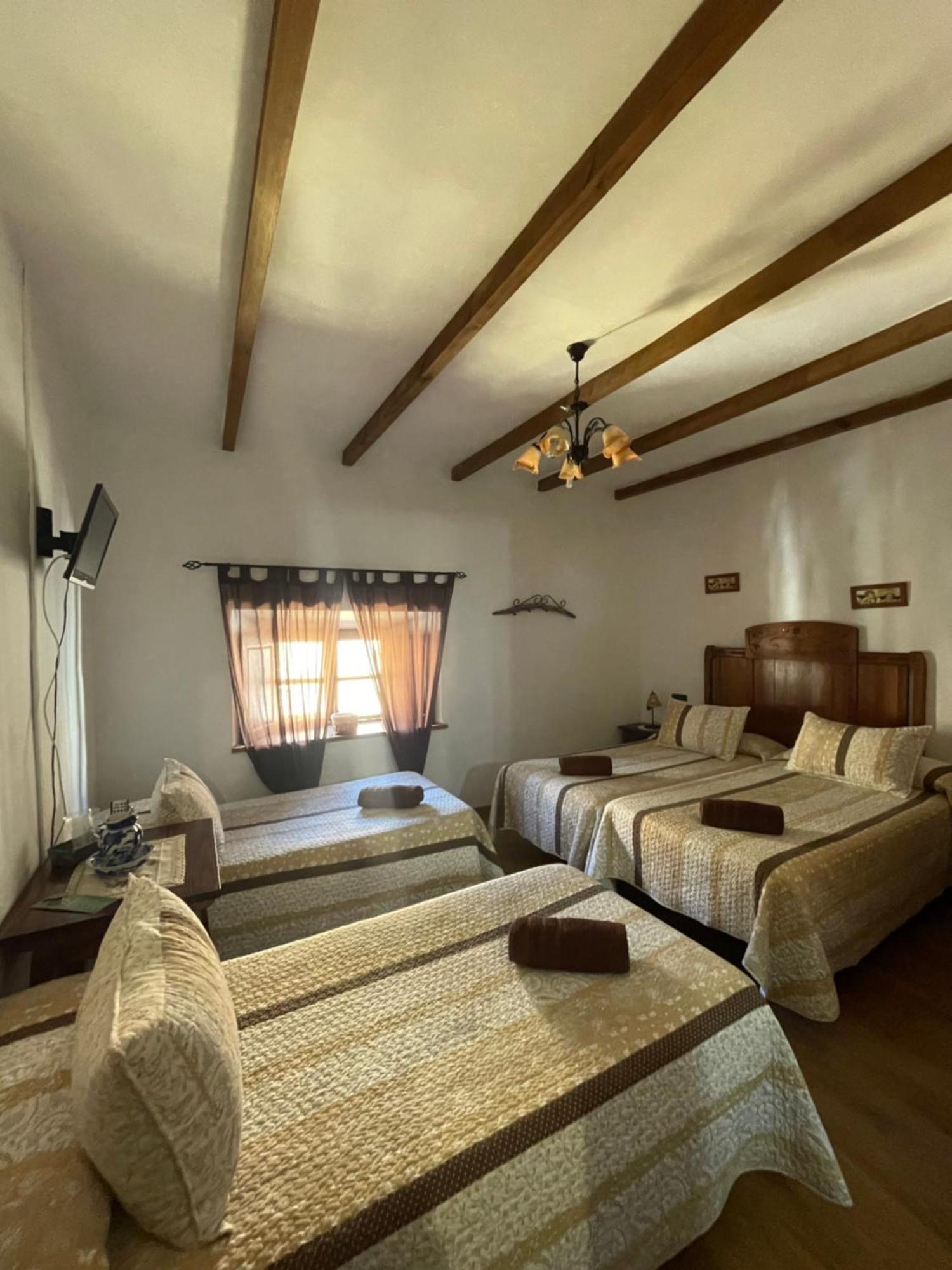 Quadruple Room Private Bathroom