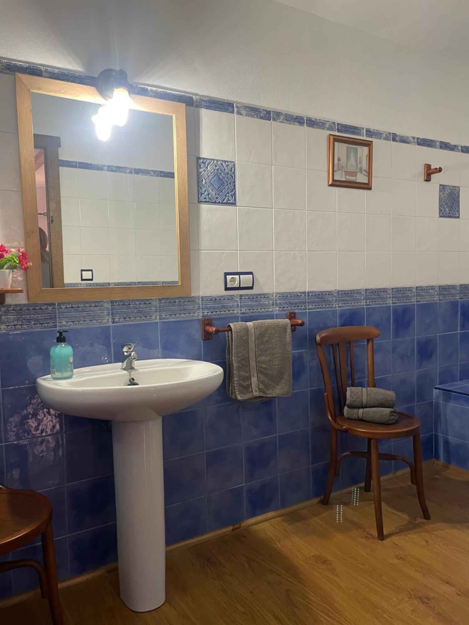 Triple Room Bathroom
