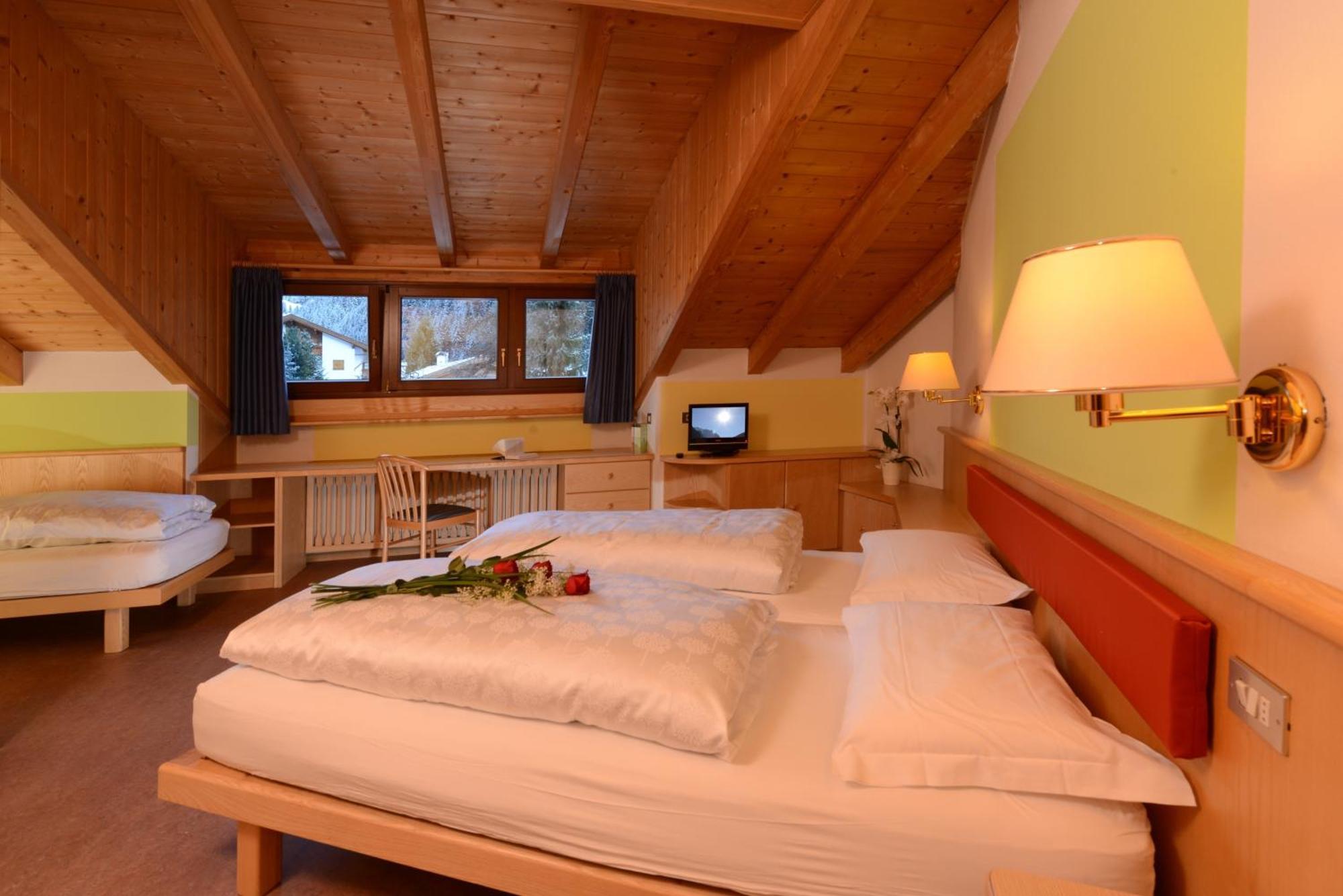 Comfort Triple Room