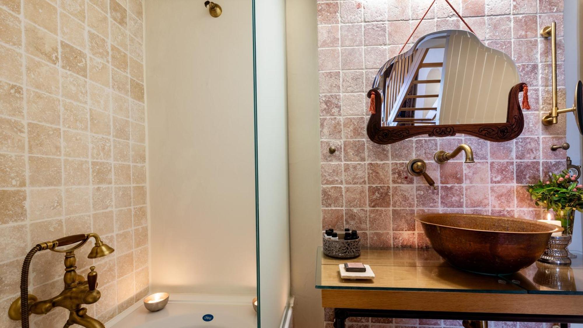 King Suite Spa Bath Gulbin