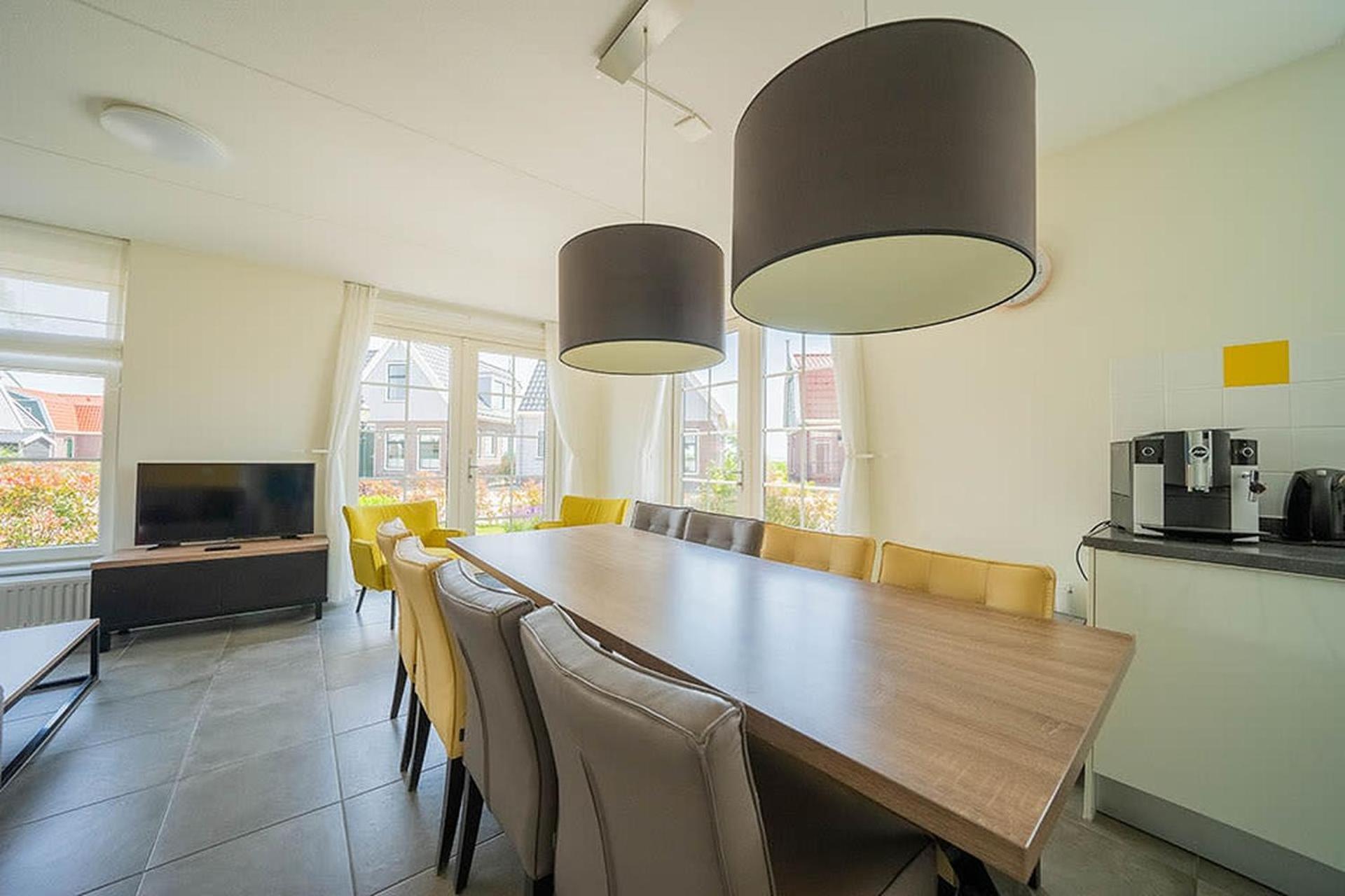 Four Bedroom Bungalow Speeltoren 8