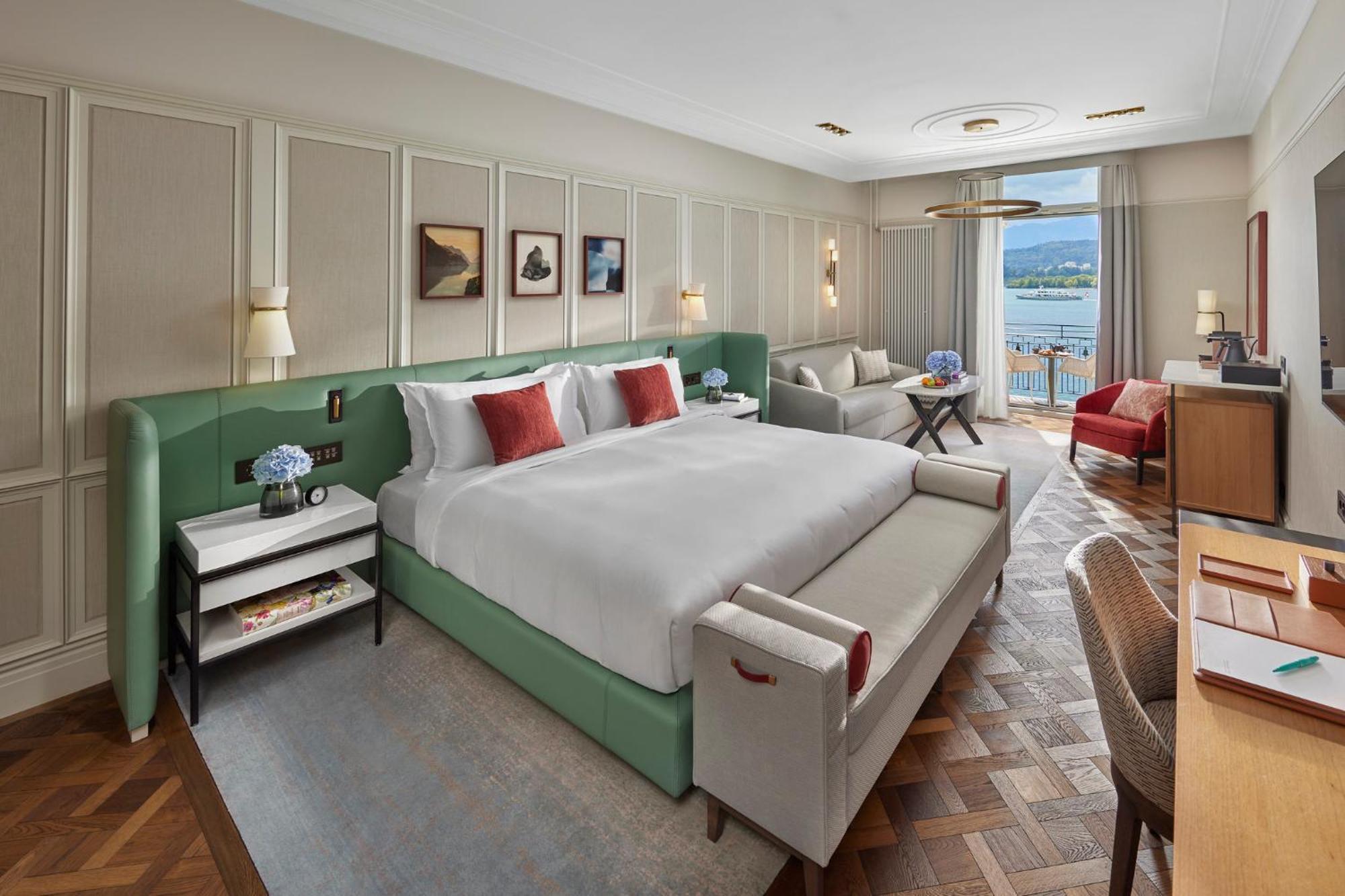 Deluxe Lake View Room Balcony