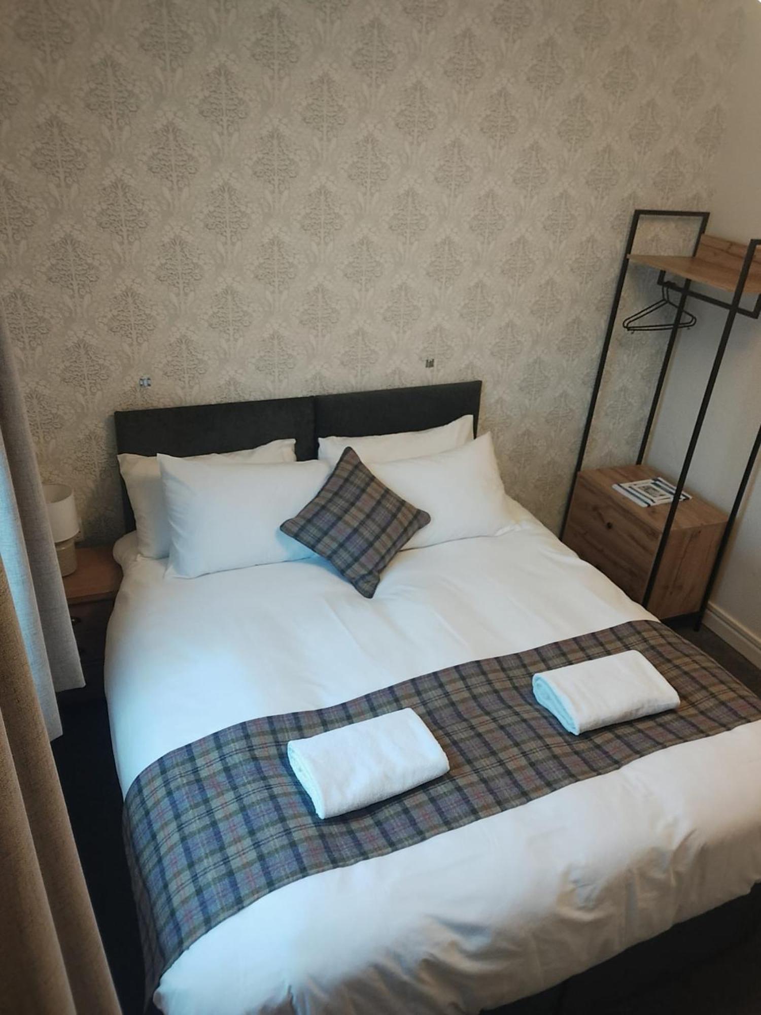 Double Room Private Bathroom