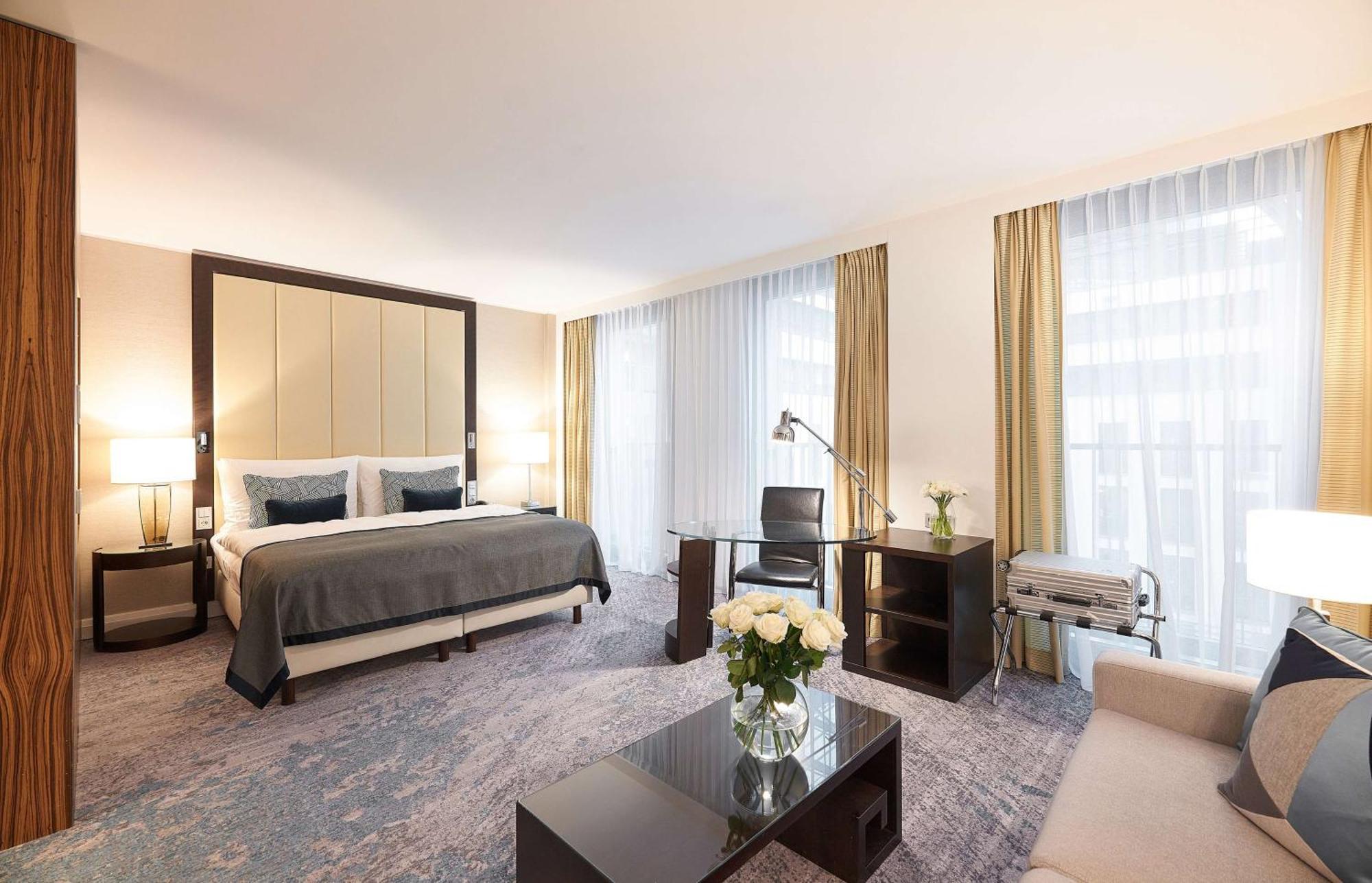 Deluxe King Room