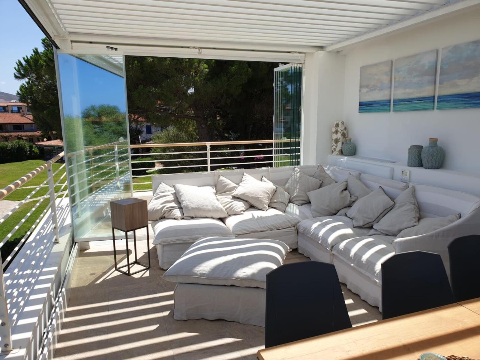 Three-Bedroom Villa Sea View