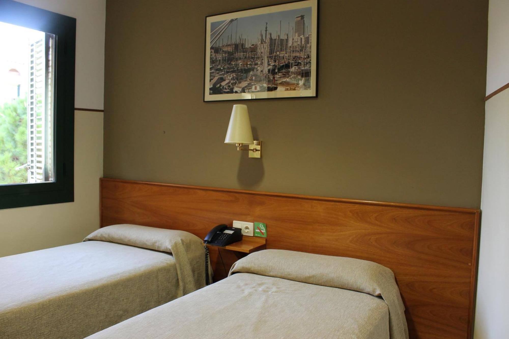 Basic Twin Room