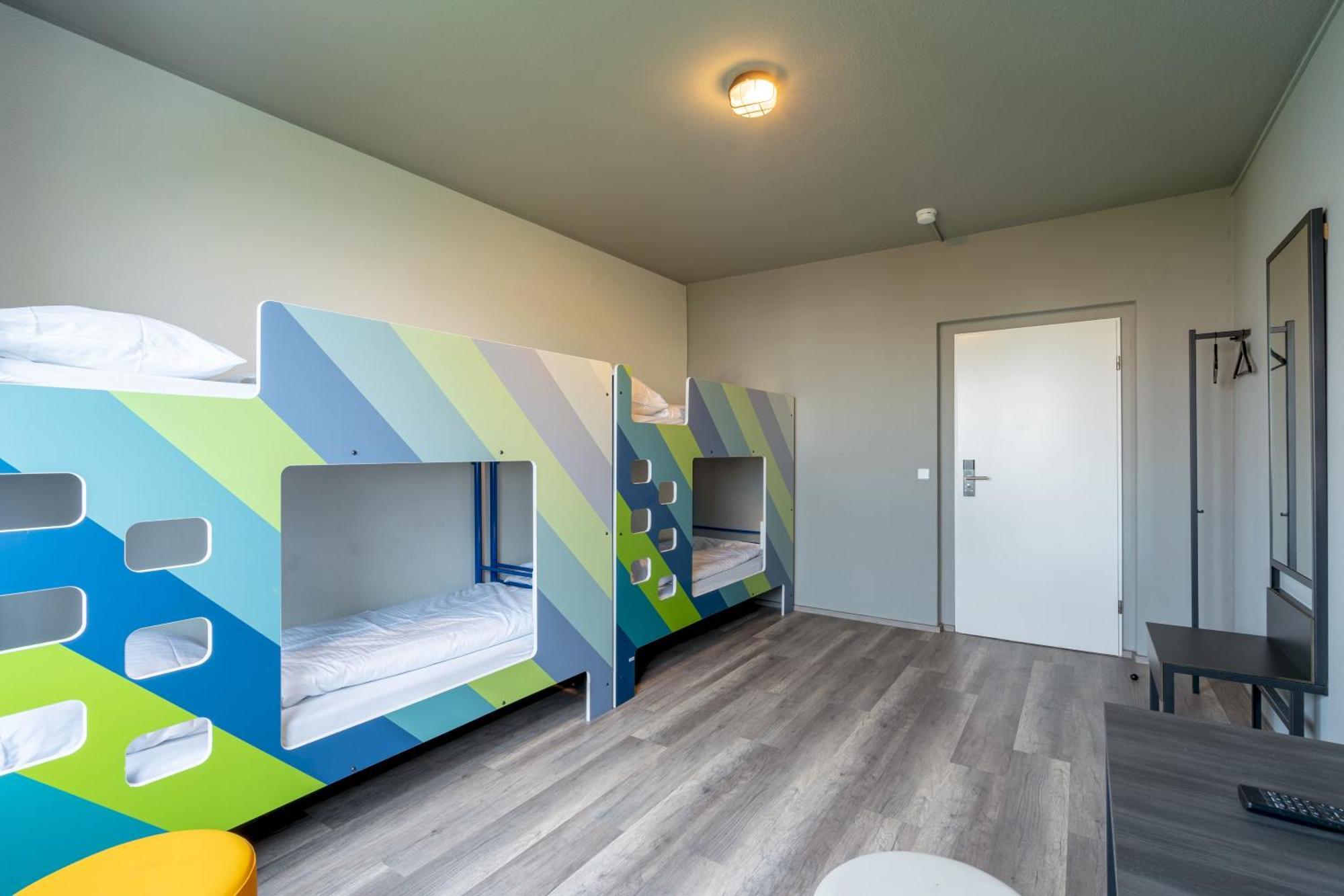 Bed 4-Bed Dormitory Room