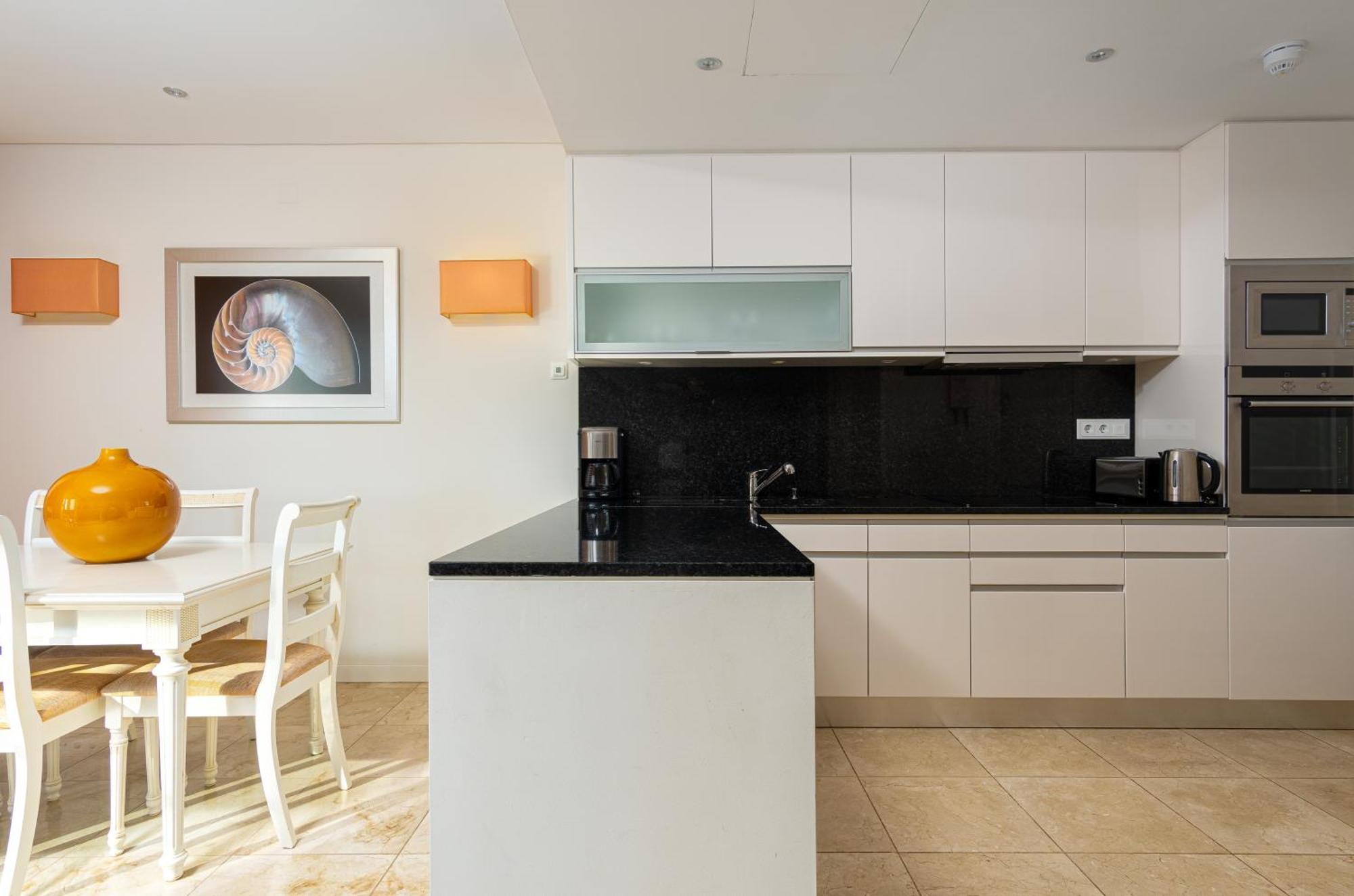 One-Bedroom Suite