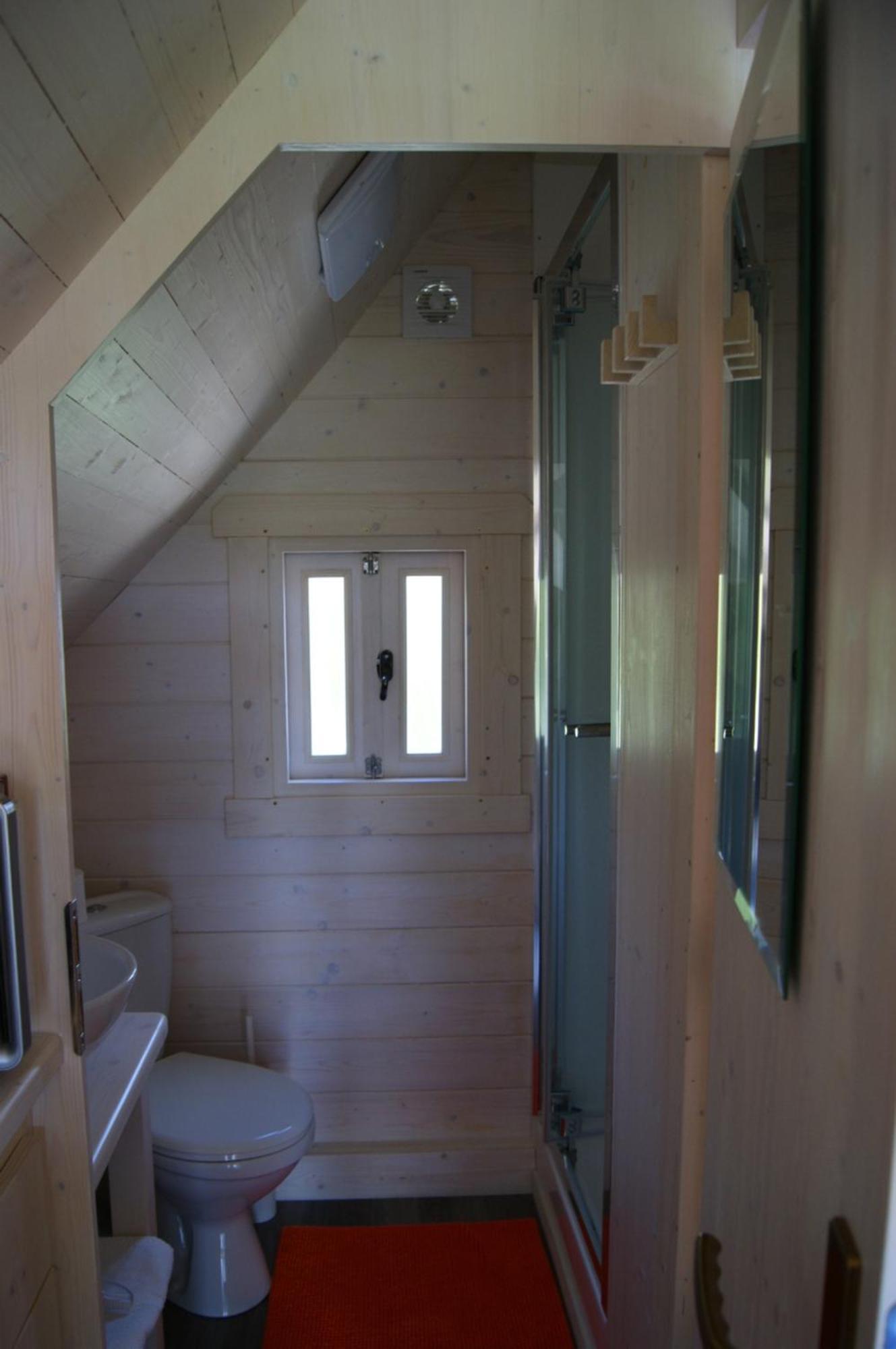 Hut