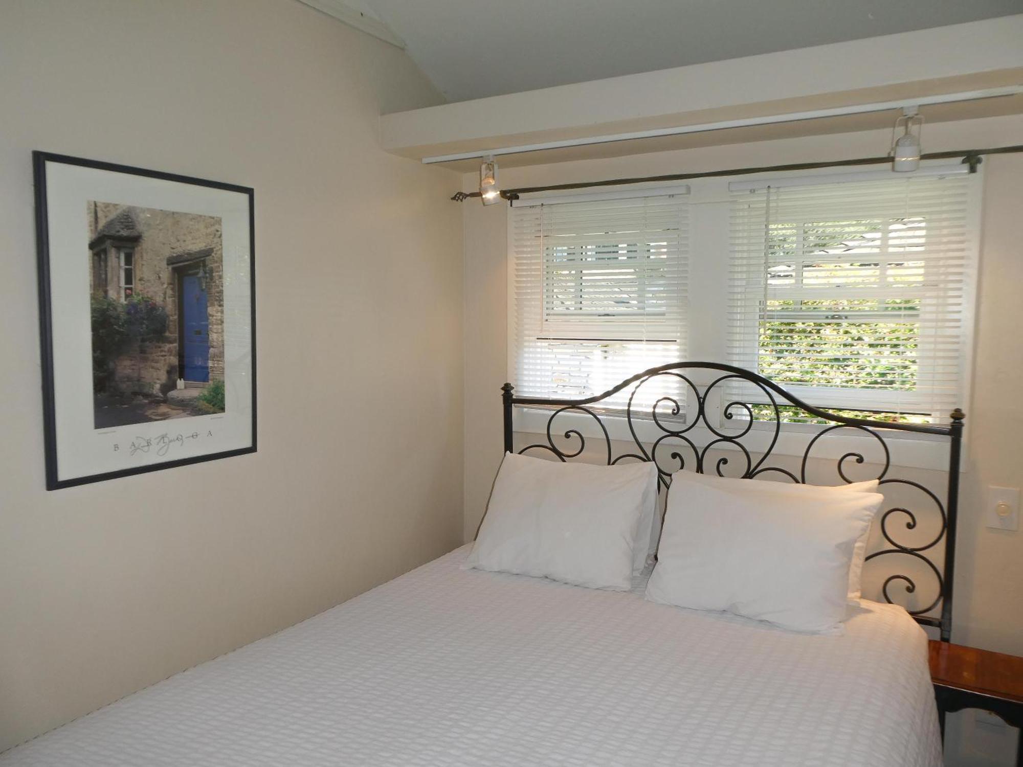 York Queen Room No