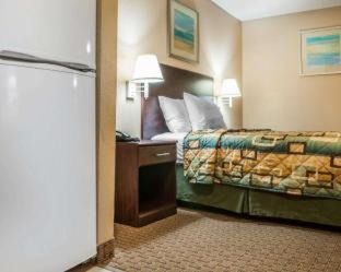 Efficiency Double Room Two Double Beds Smoking