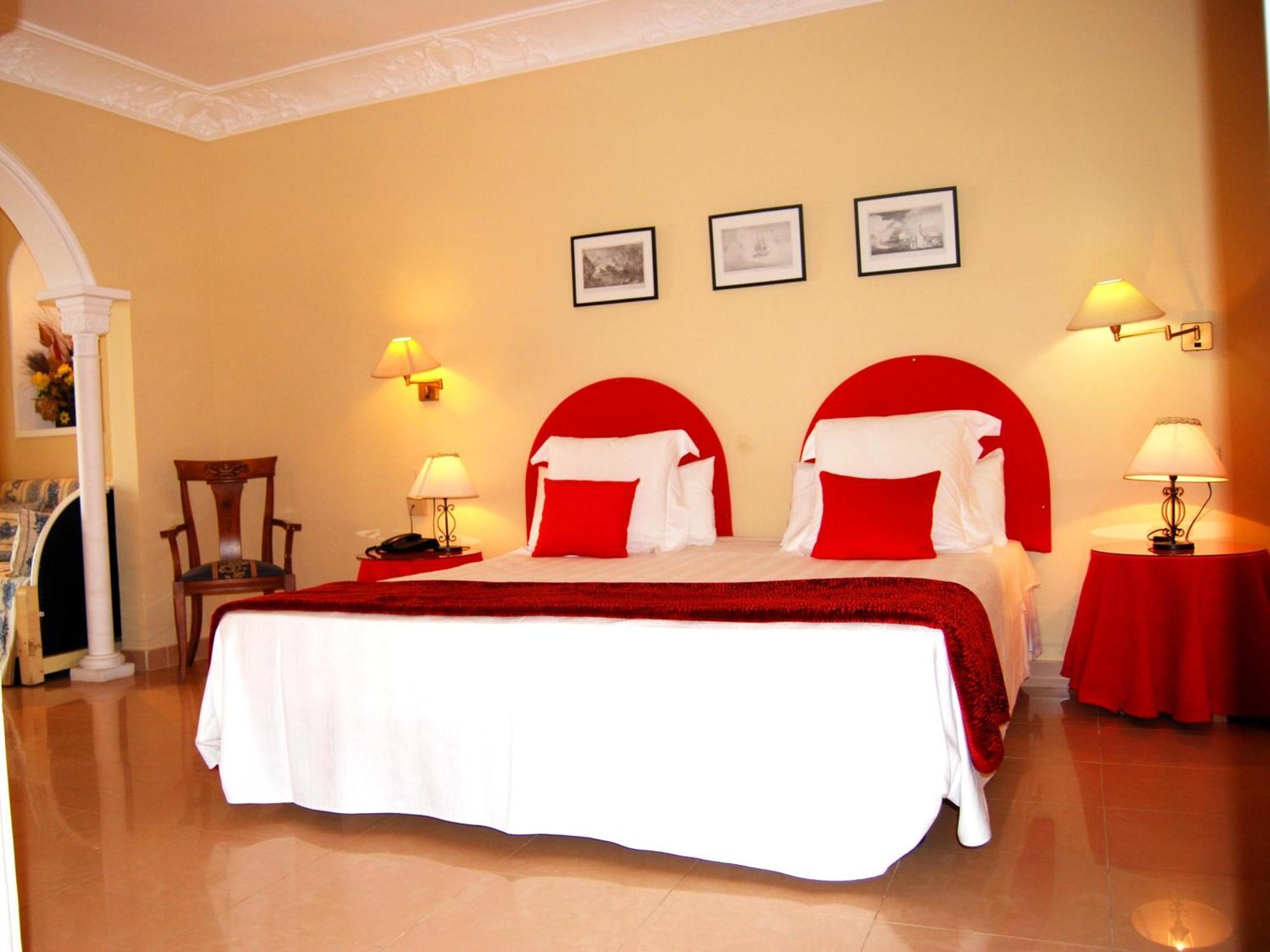 Triple Room Sea Views