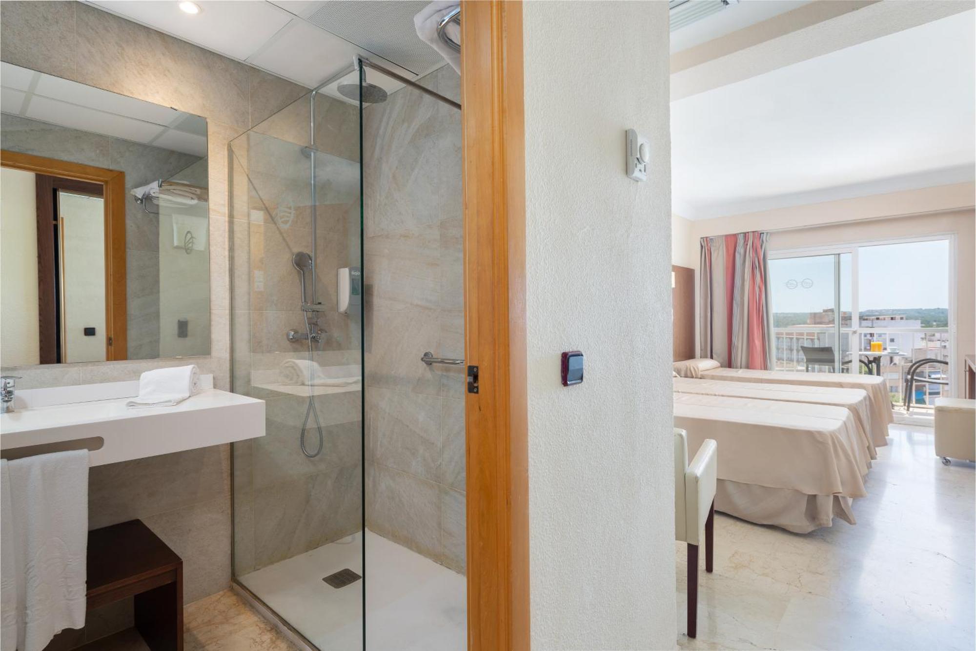 Double or Twin Room Extra Bed Balcony