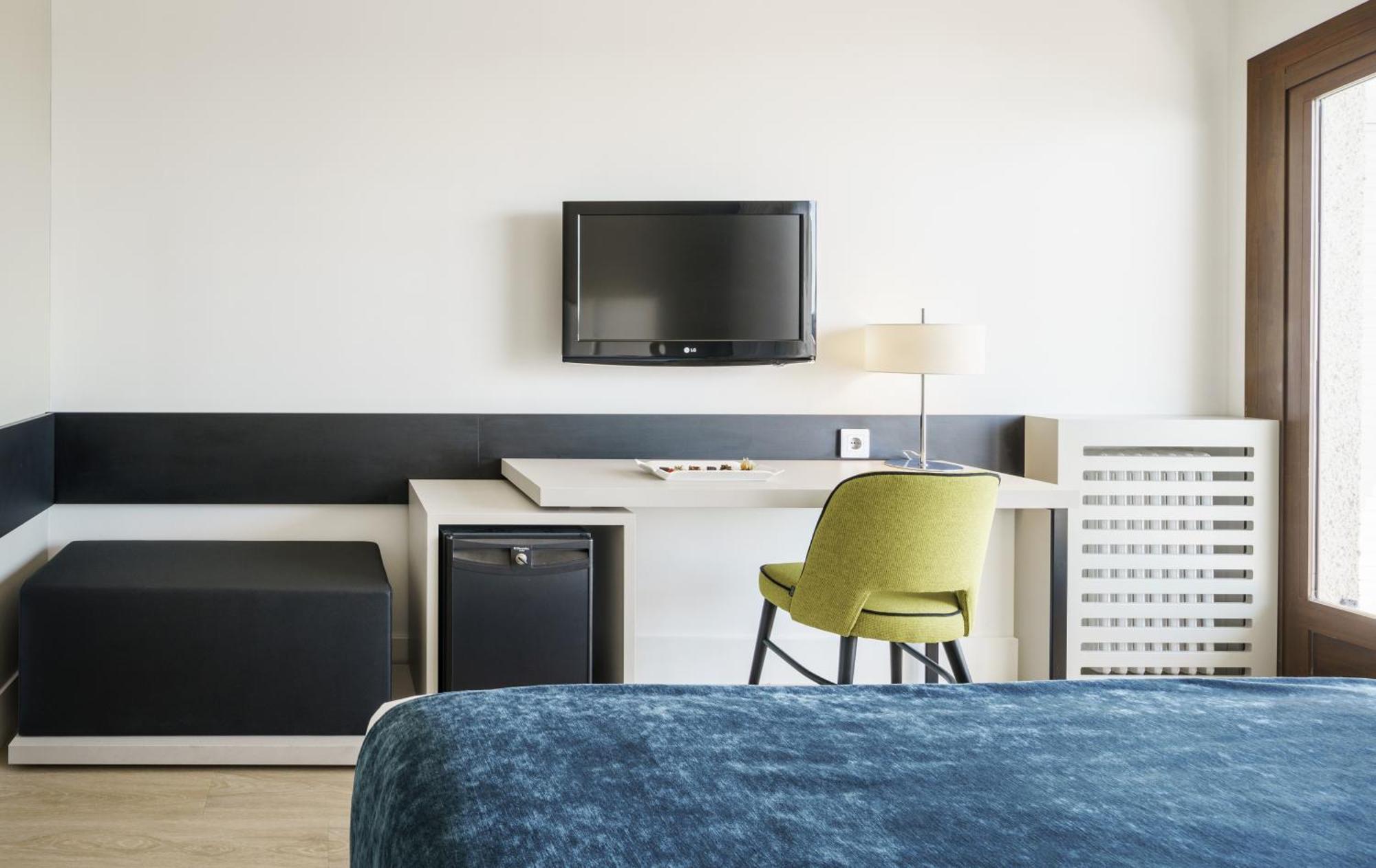 Standard Double or Twin Room Sea View
