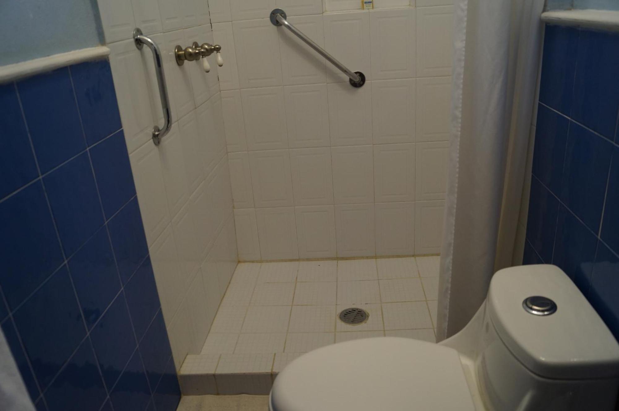 Double Room Private Bathroom