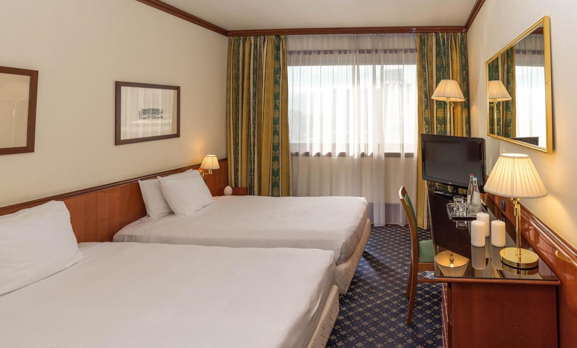 Classic Twin Room