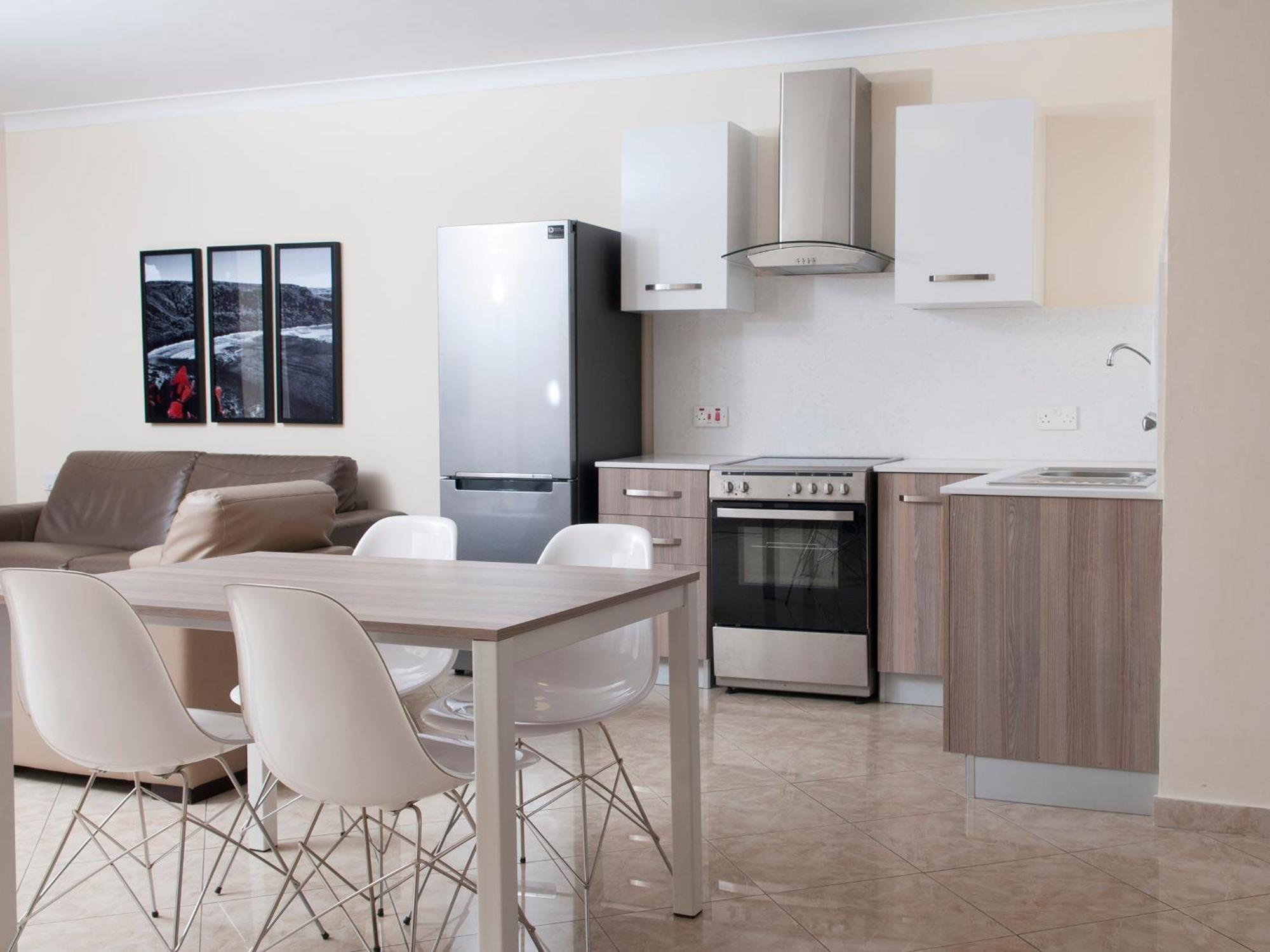 One-Bedroom Apartment