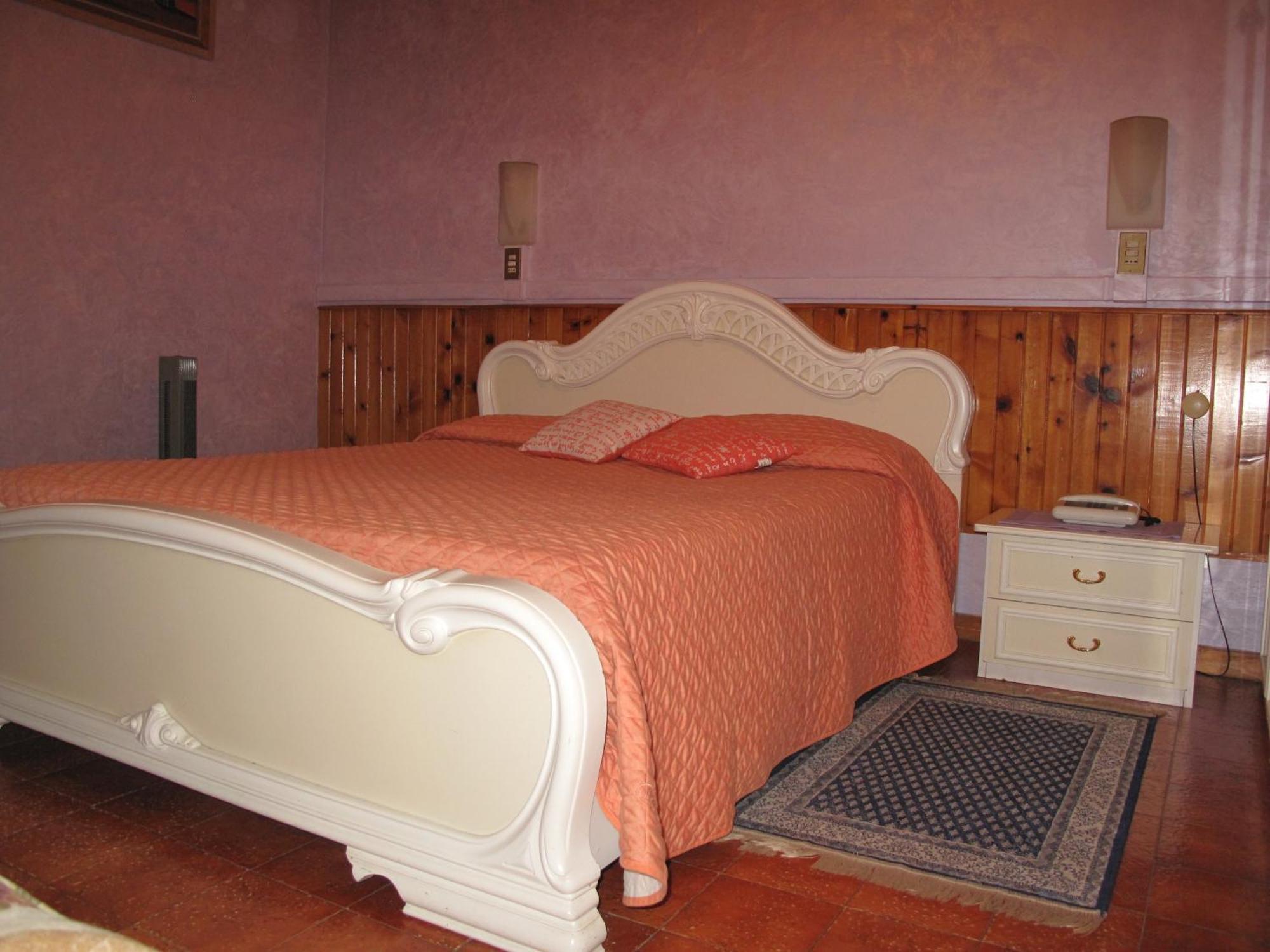 Superior Single Room