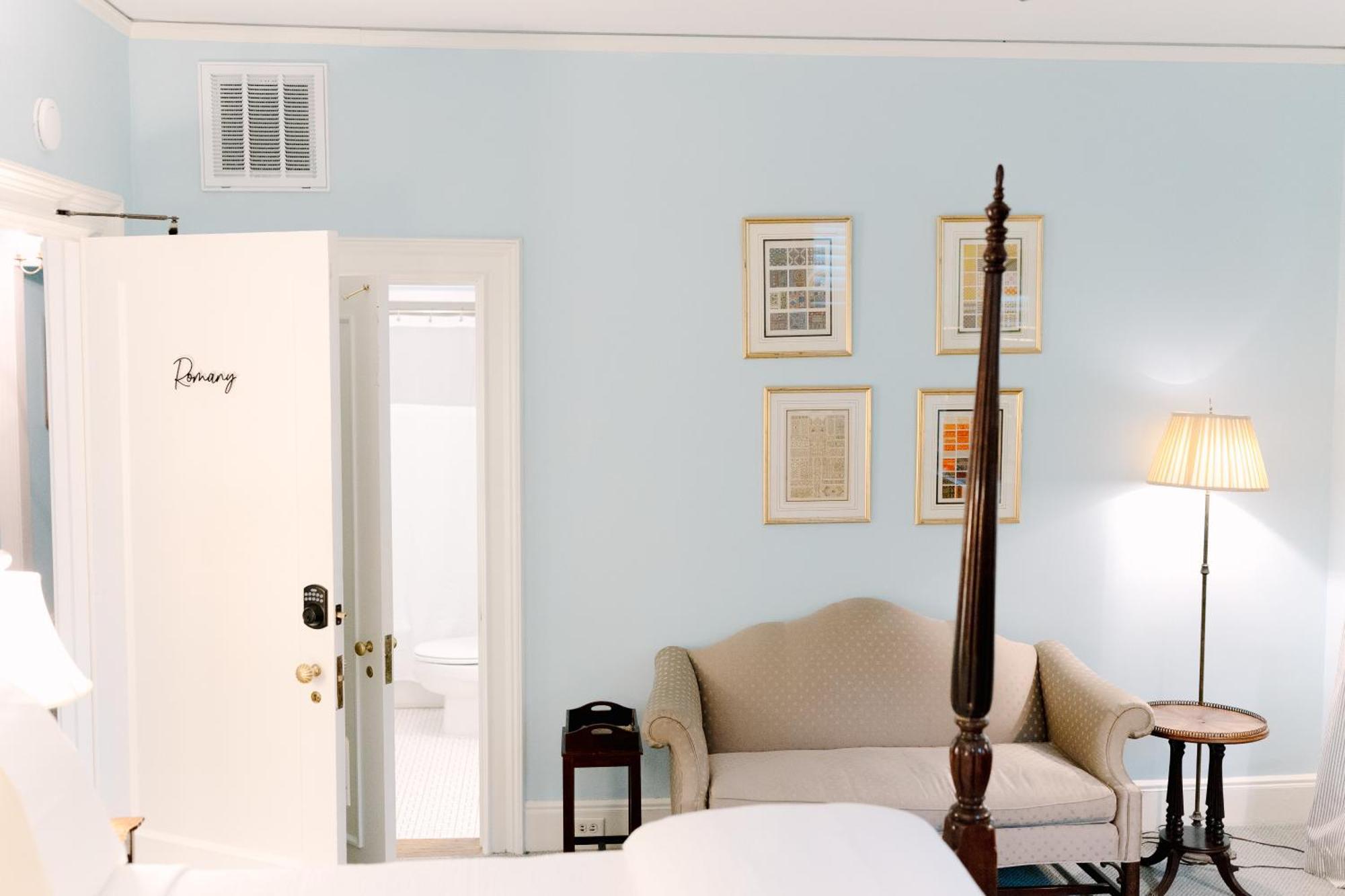 Queen Suite