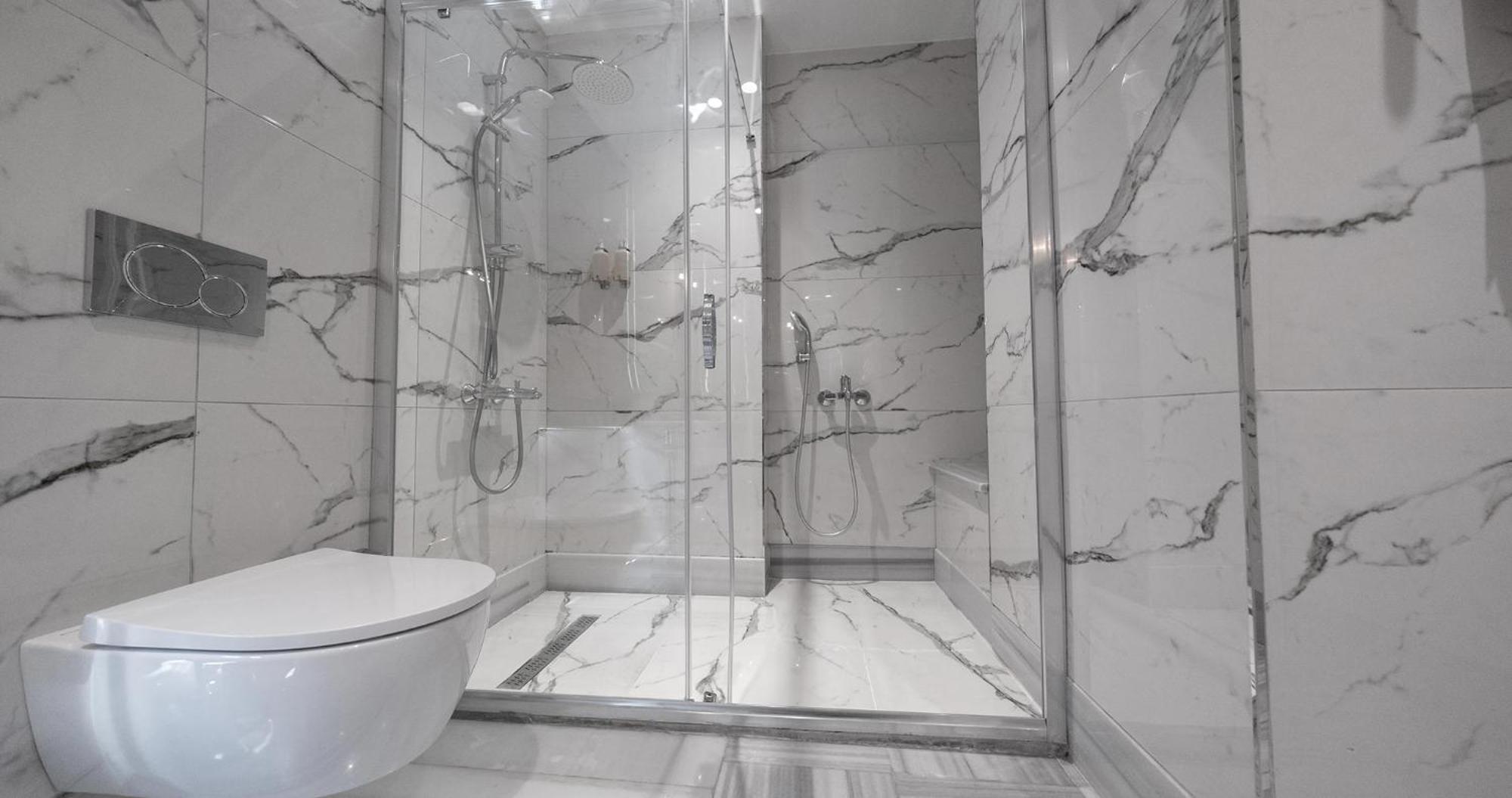 Deluxe Suite Jacuzzi
