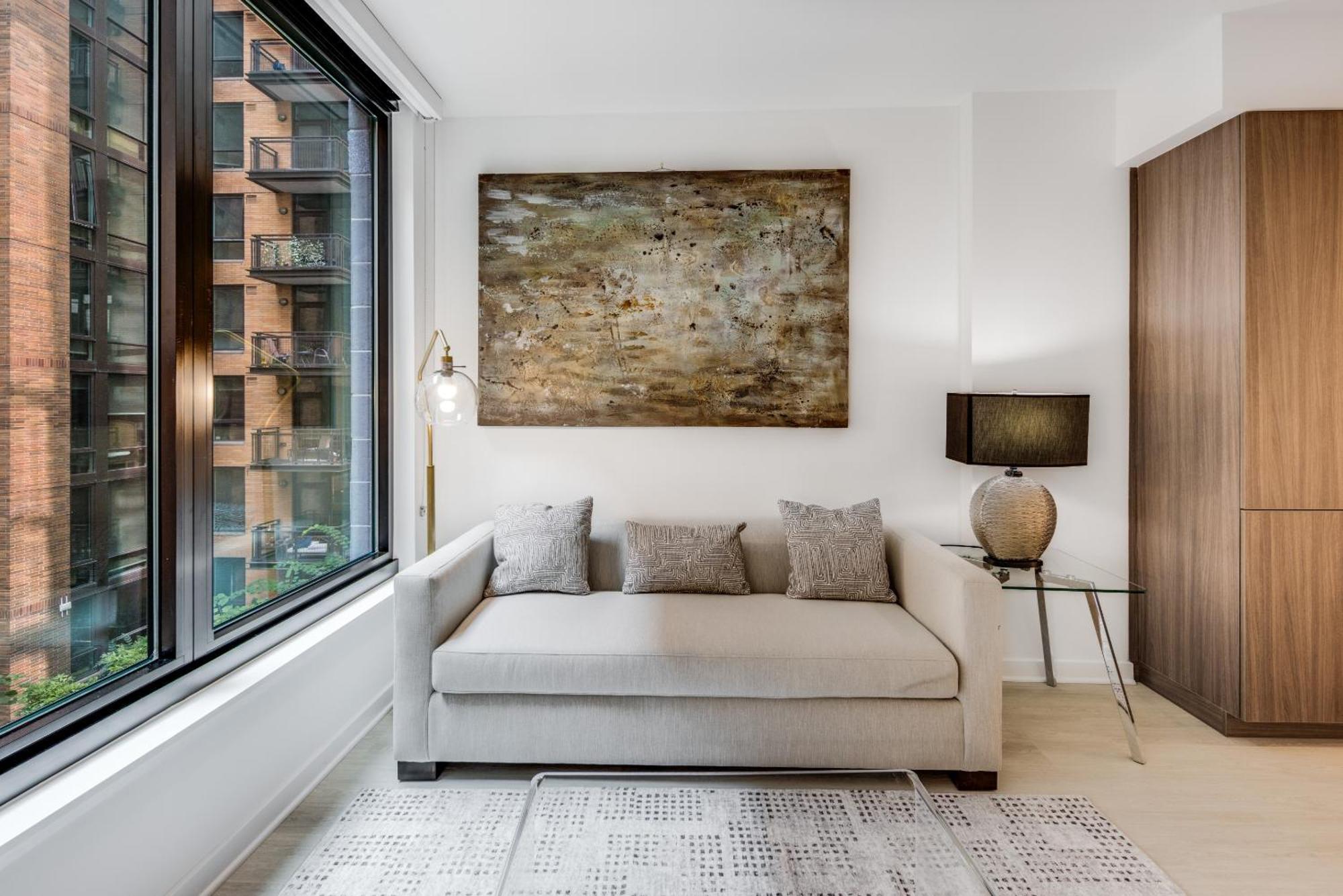 Deluxe One Bedroom Apartment