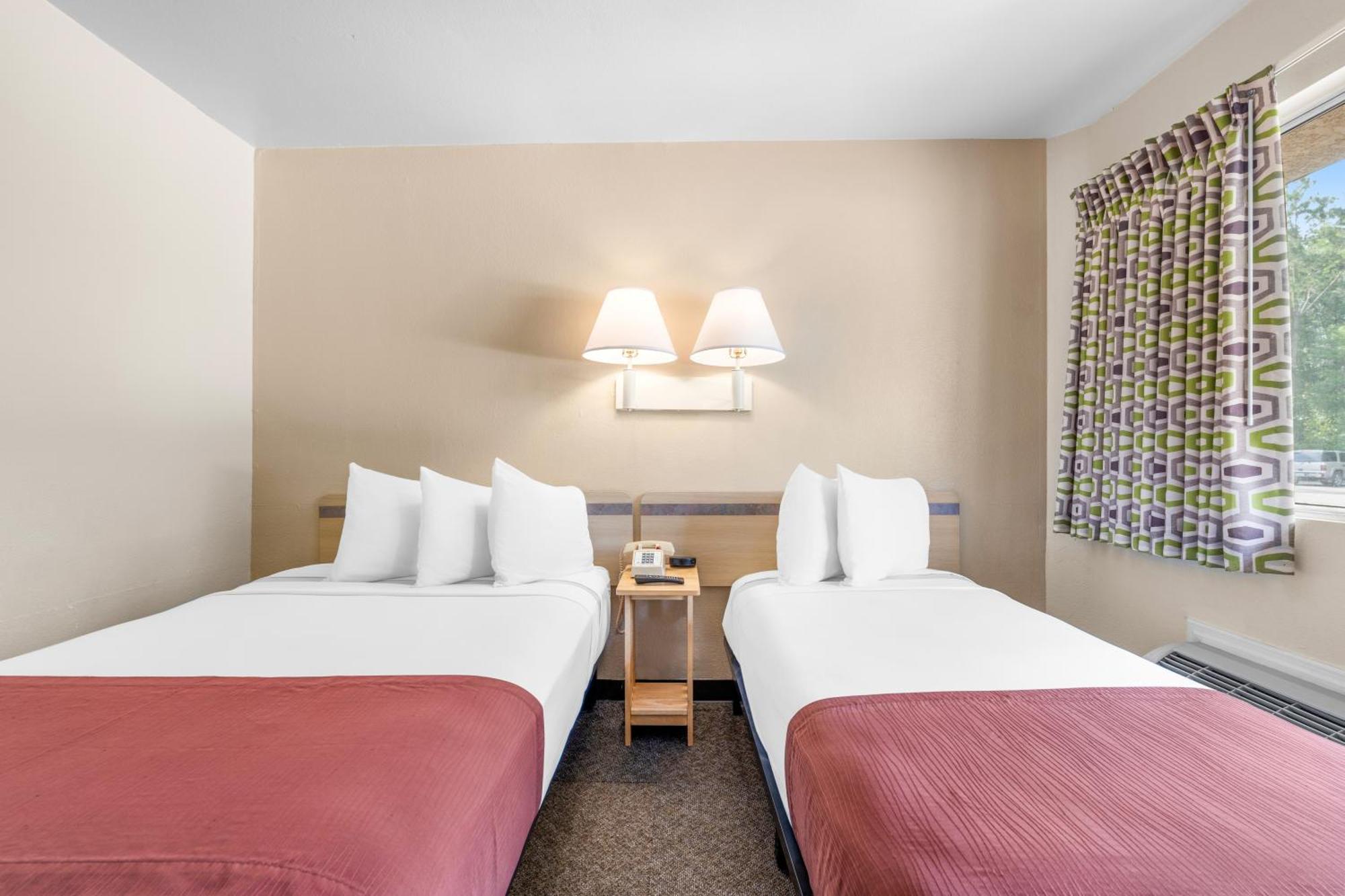 1 Double Bed 1 Twin Bed Non-Smoking