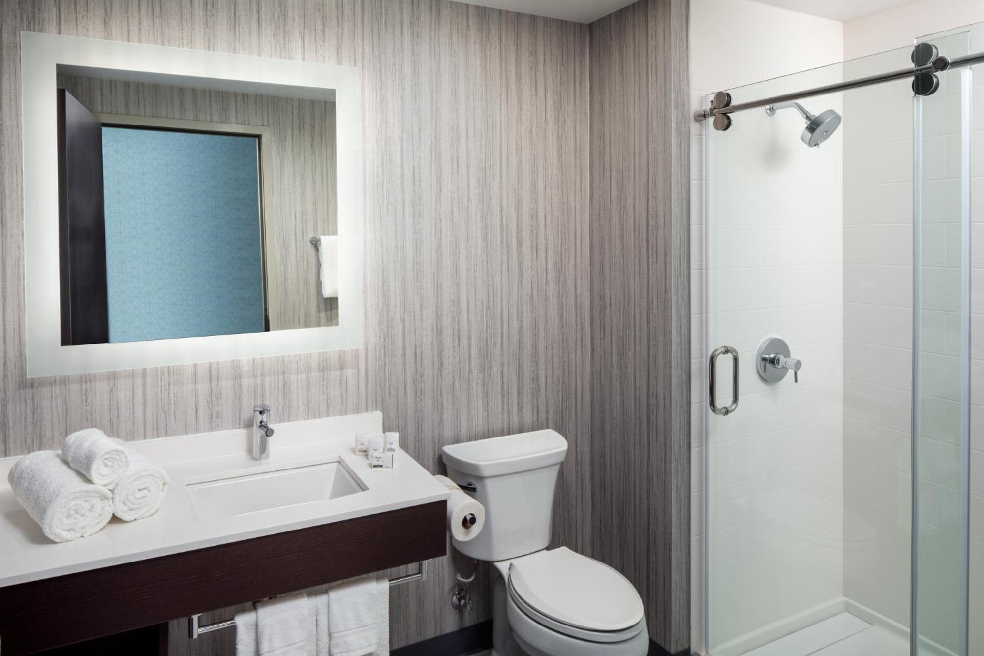 Standard Room Two Queen Beds