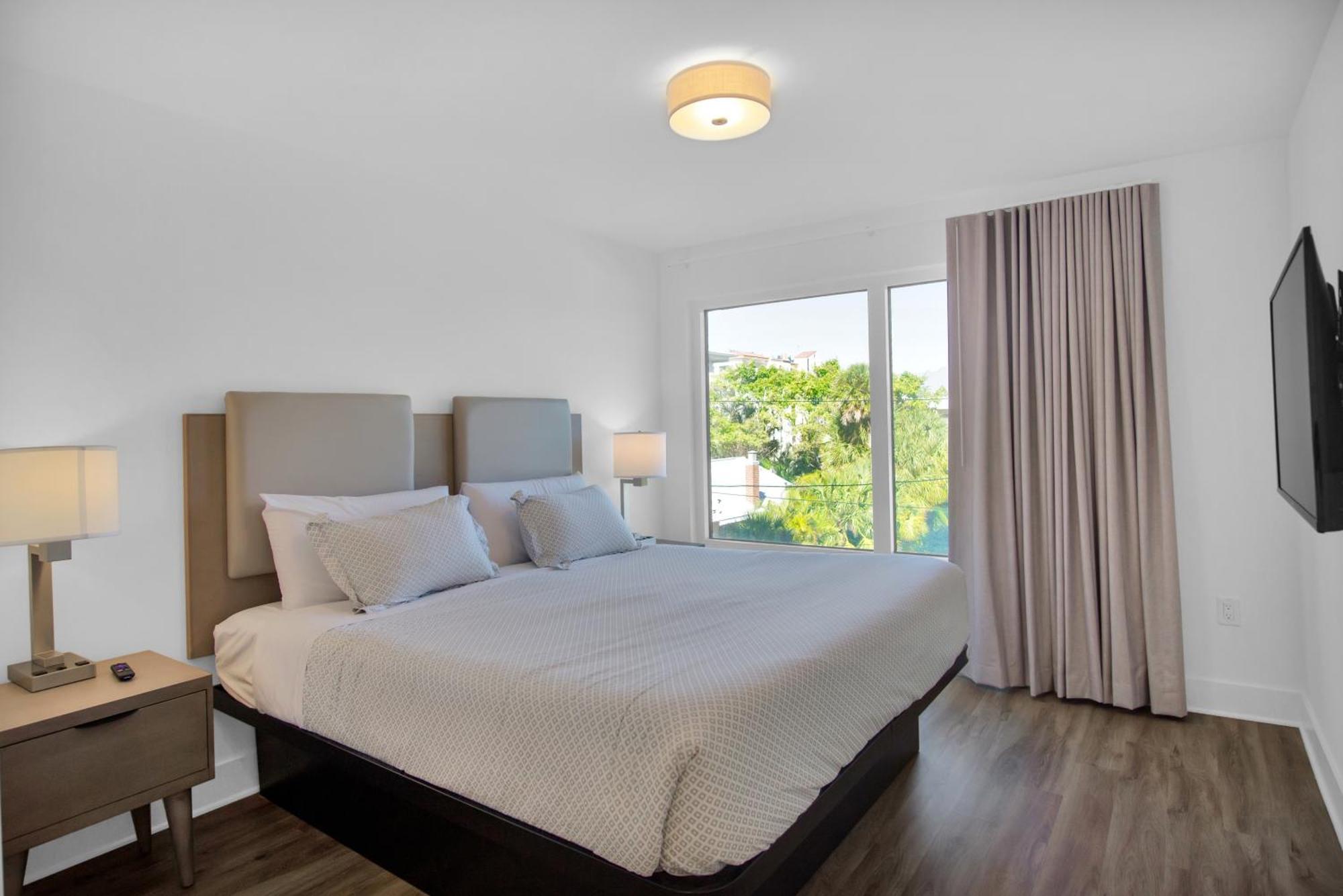 Deluxe 3 Bedroom Suite