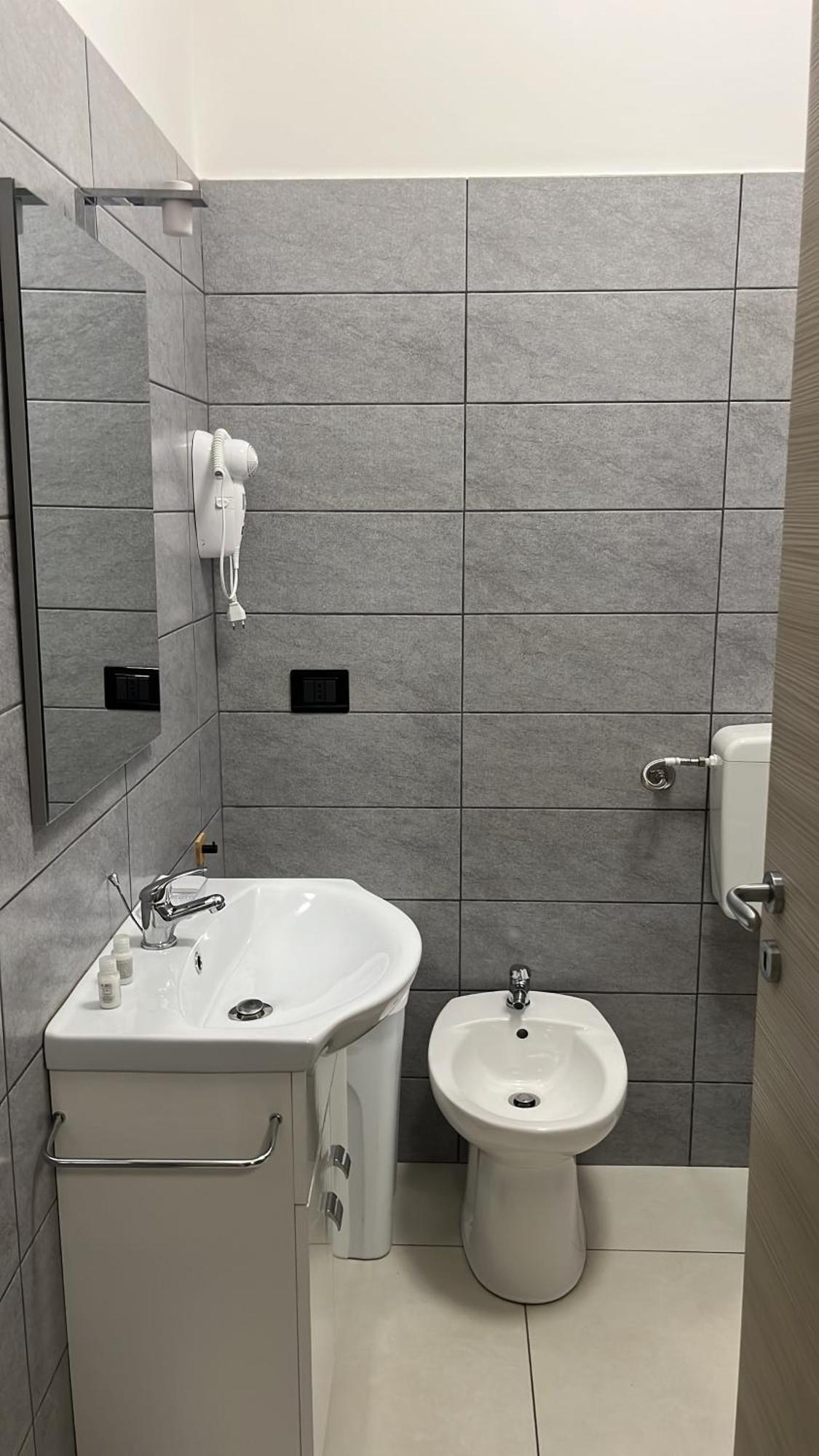 Studio Apartment One Double Bed